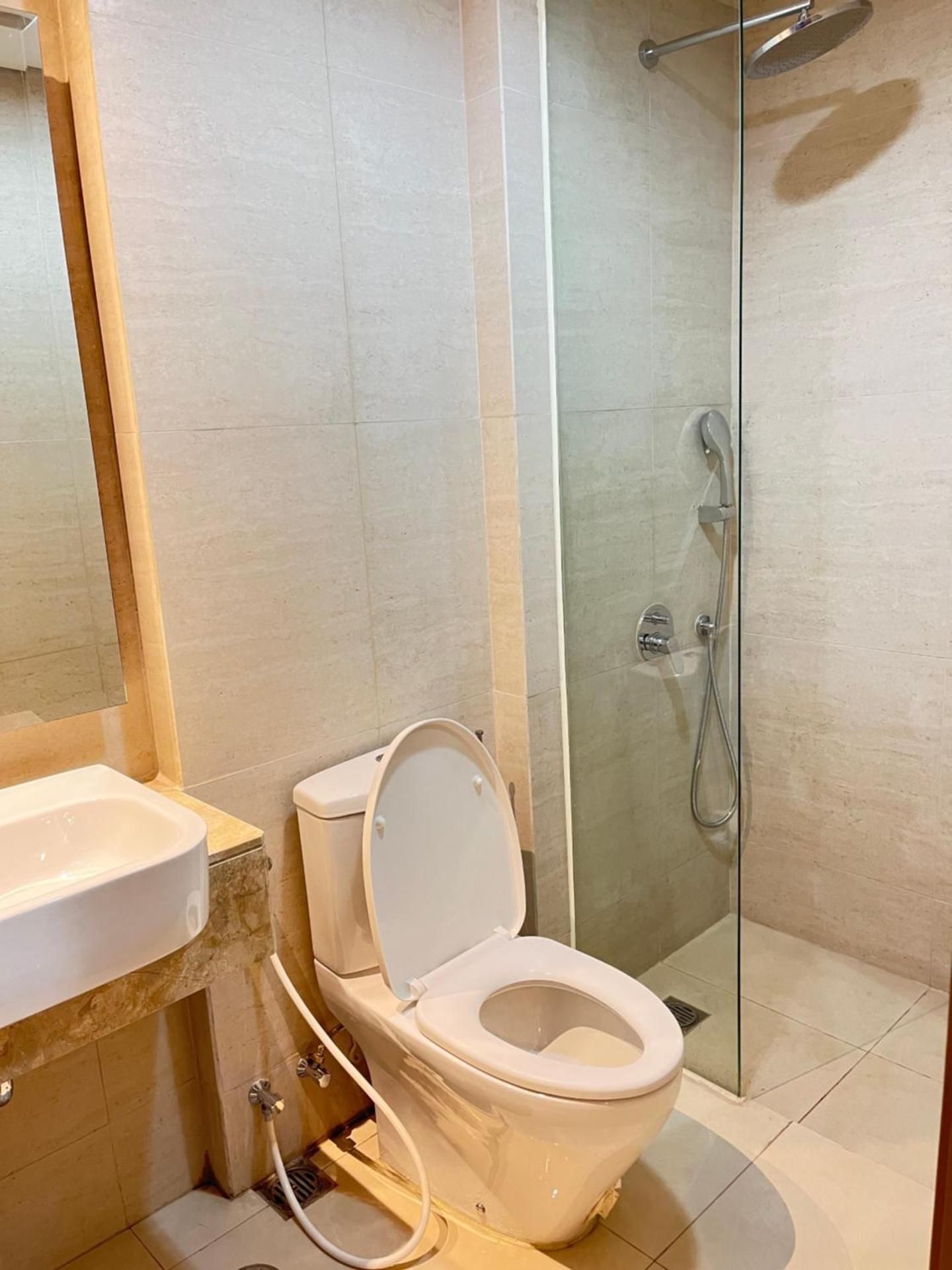 Studio Apartment with Balcony