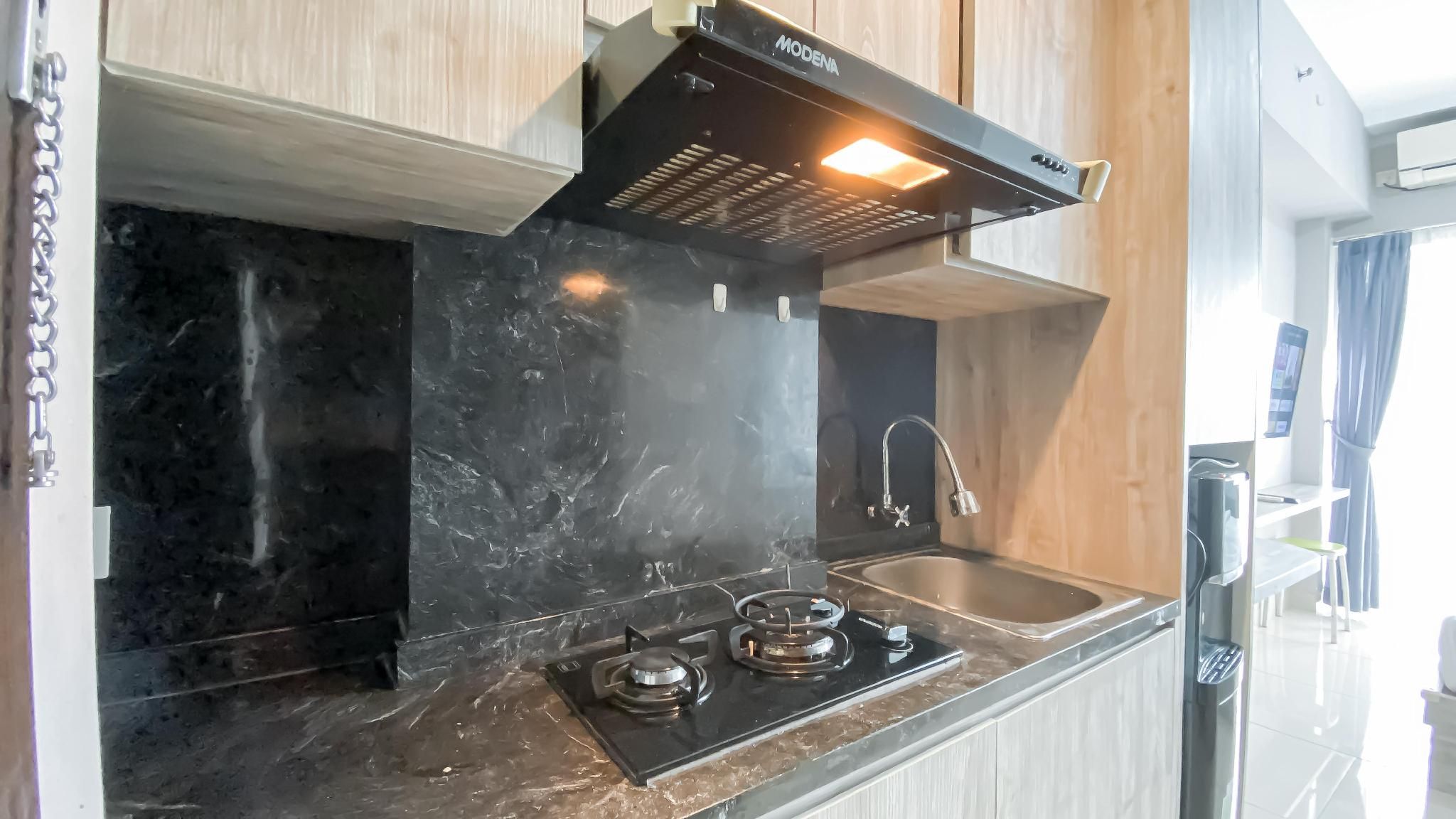 Comfy Studio Apartment at Citra Living By Travelio