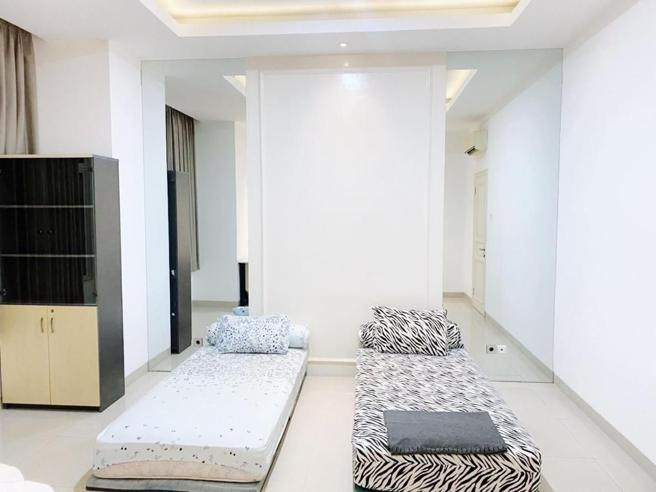 Double or Twin Room with View