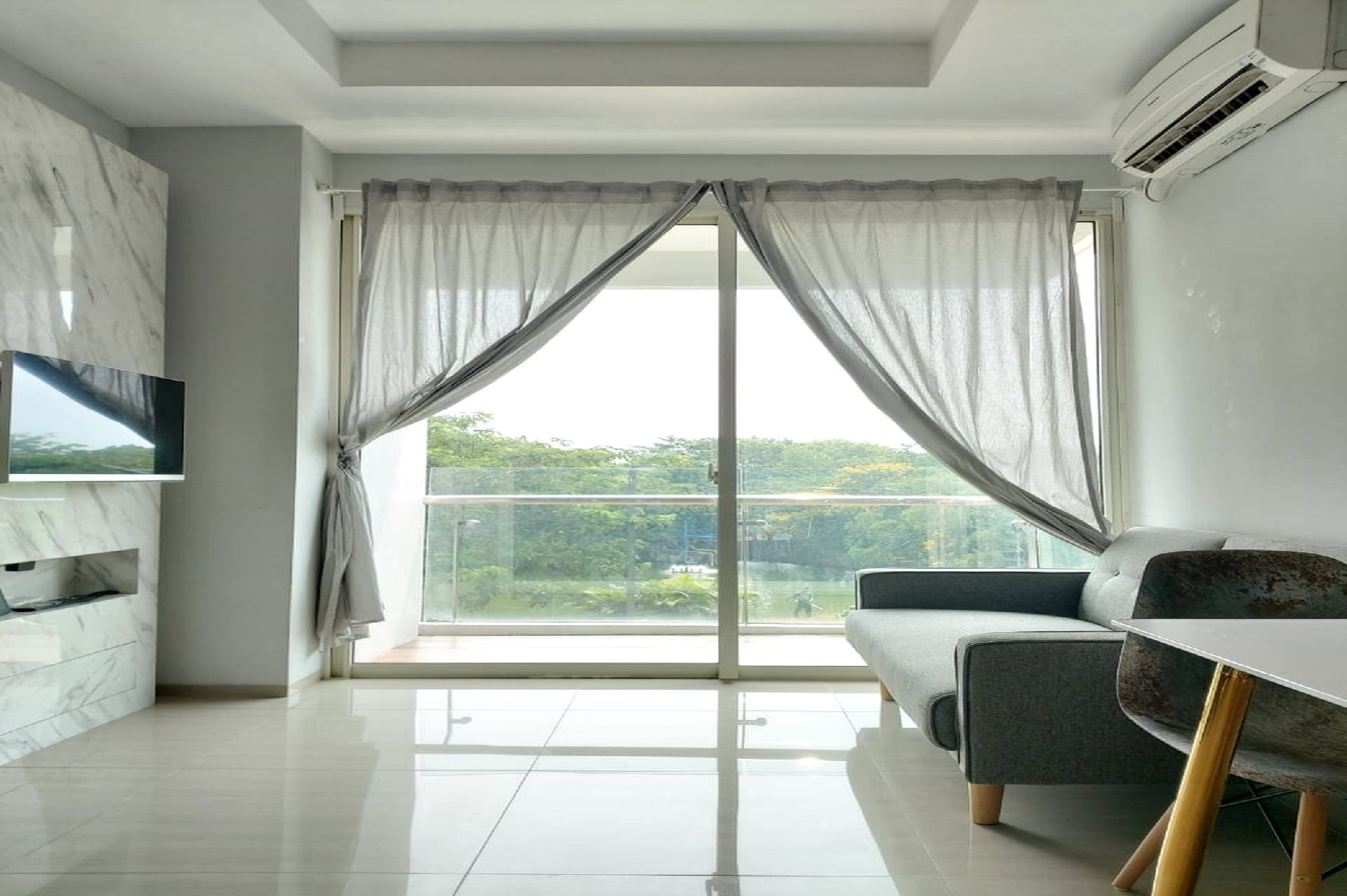 One Bedroom Apartment