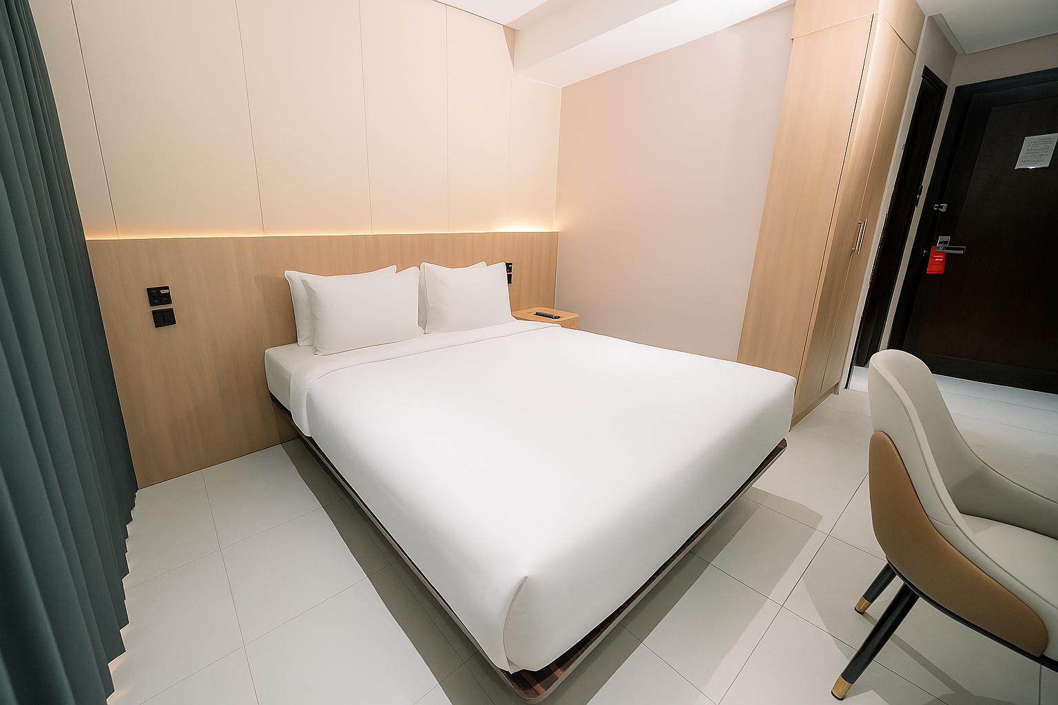 Smart King Room