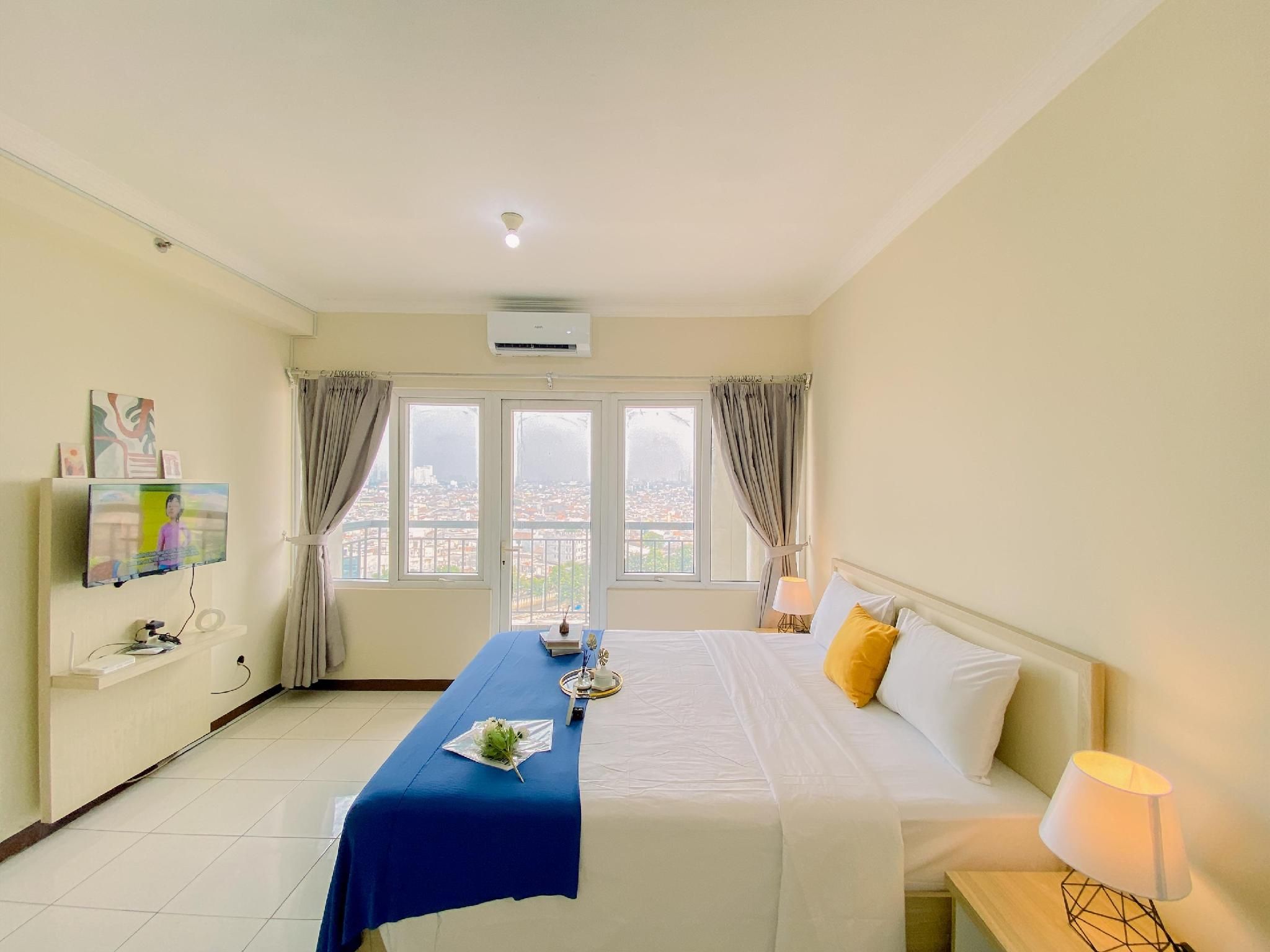 Studio Relaxing Grand Palace Kemayoran By Travelio