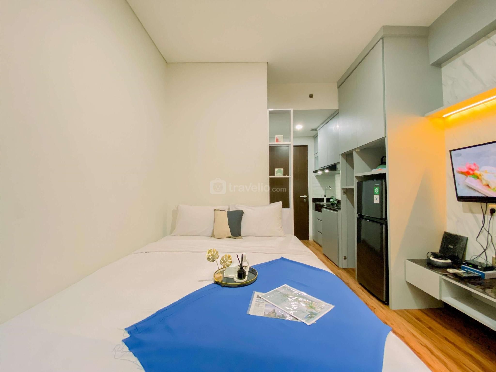 Cozy Studio Apt at Transpark Cibubur By Travelio