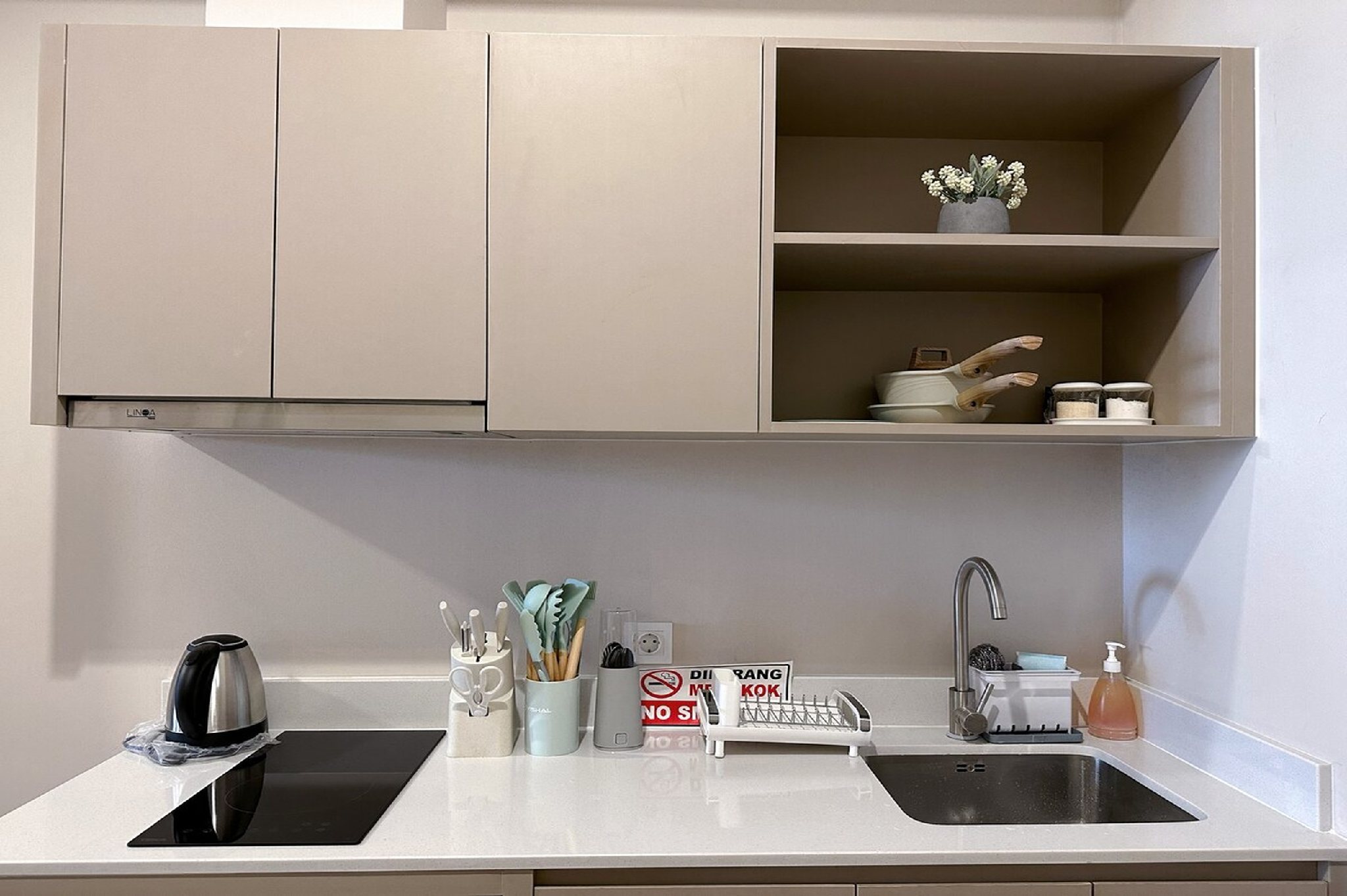 One Bedroom Apartment