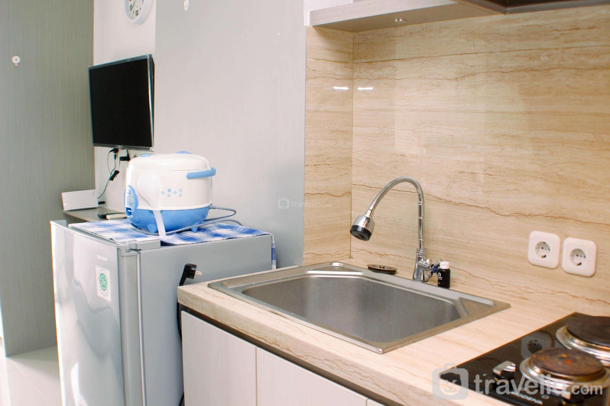 Nice Tidy Studio Grand Dhika Jatiwarna By Travelio