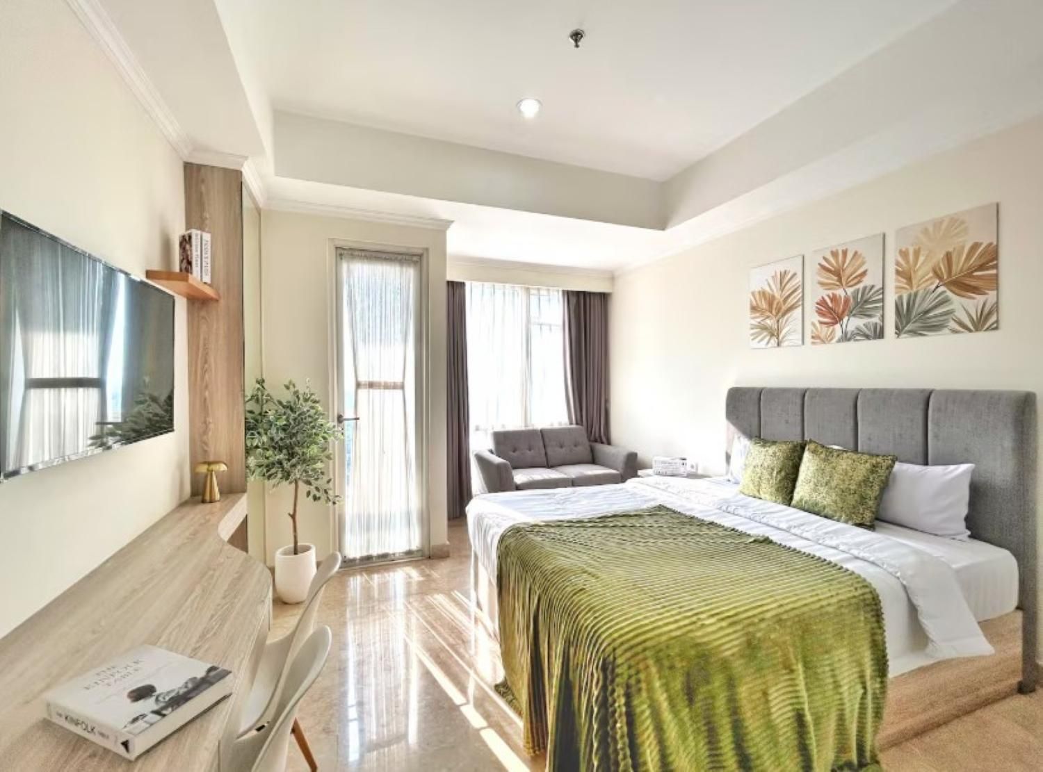 Studio Apartment
