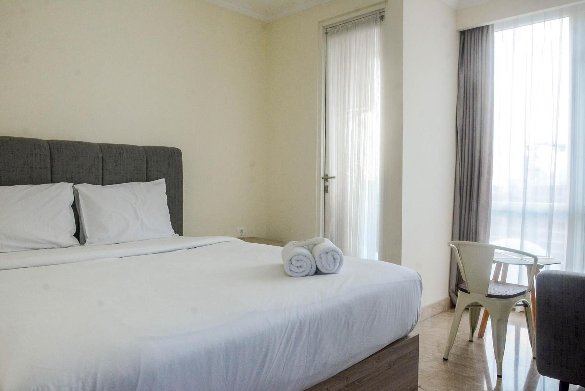 Studio Apartment