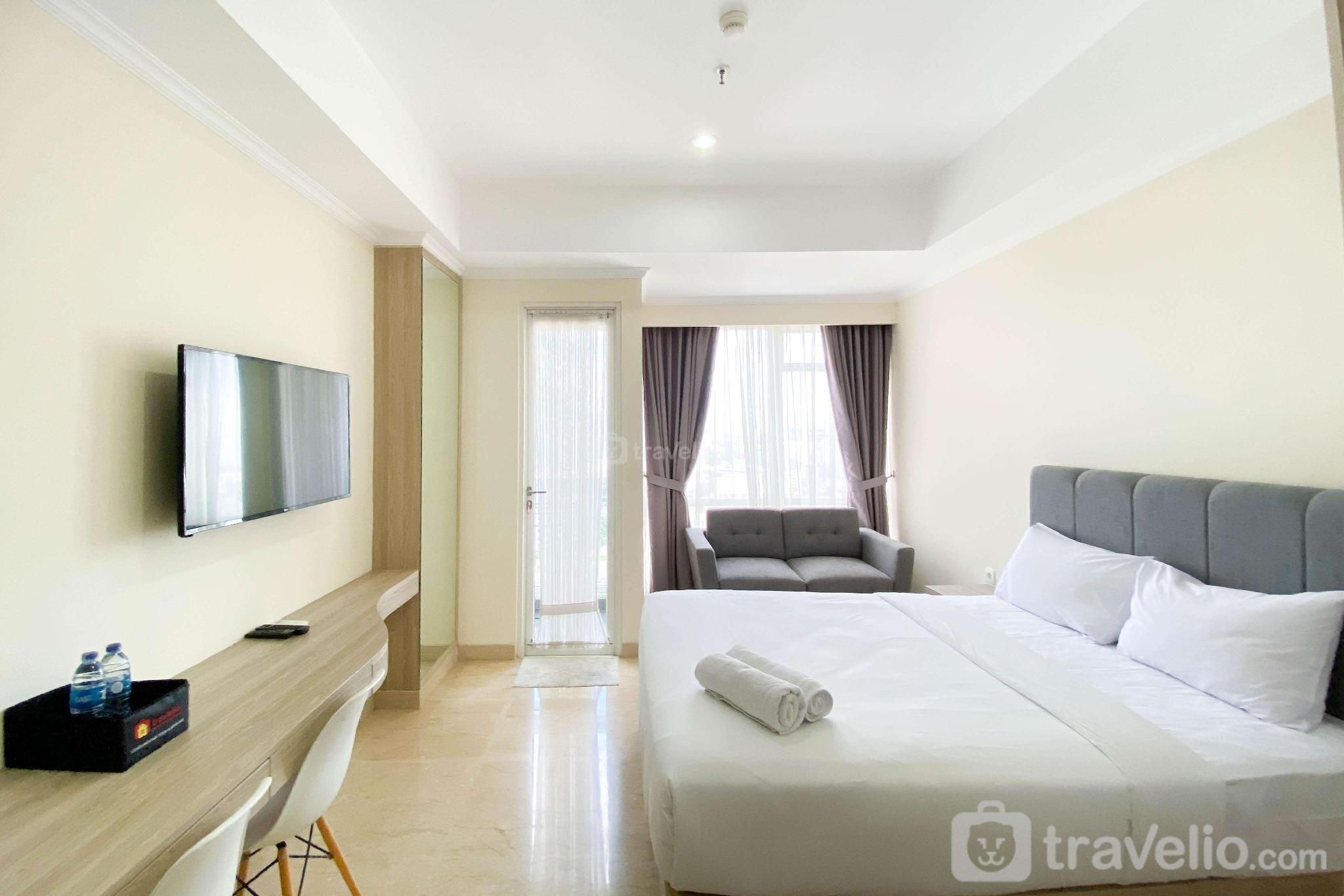 Furnished and Cozy Studio Menteng Park By Travelio