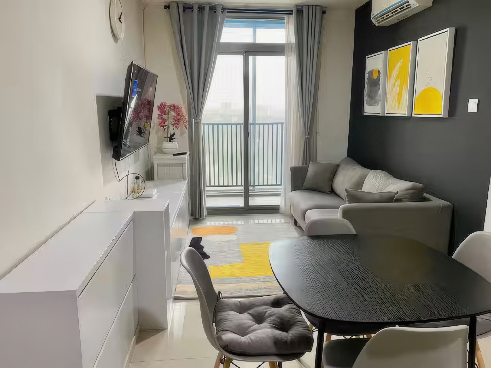 One Bedroom Apartment