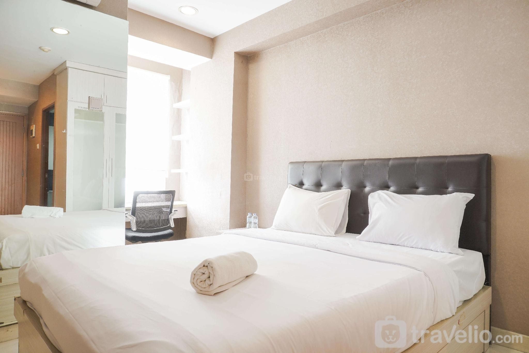 Warm Studio at Cinere Bellevue Suites By Travelio