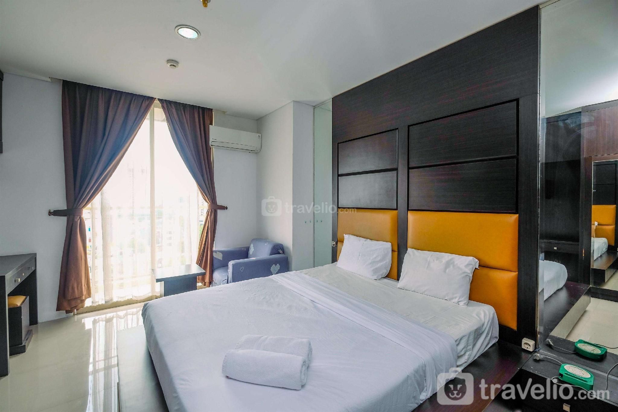 Cozy Studio Mangga Dua Residence By Travelio
