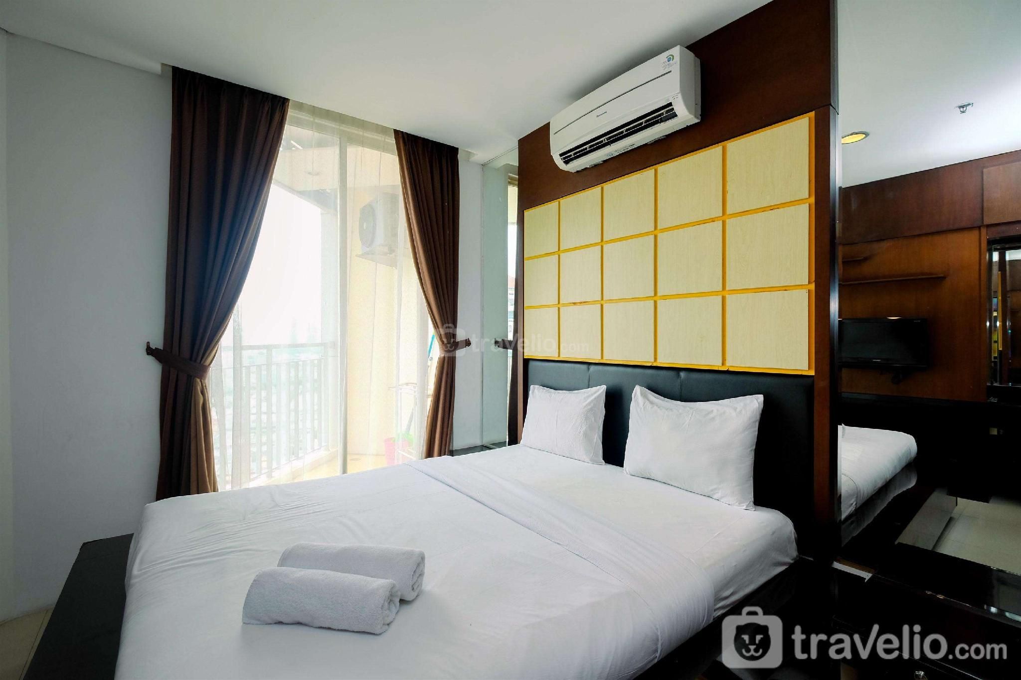 Comfort Studio at Mangga Dua Residence By Travelio