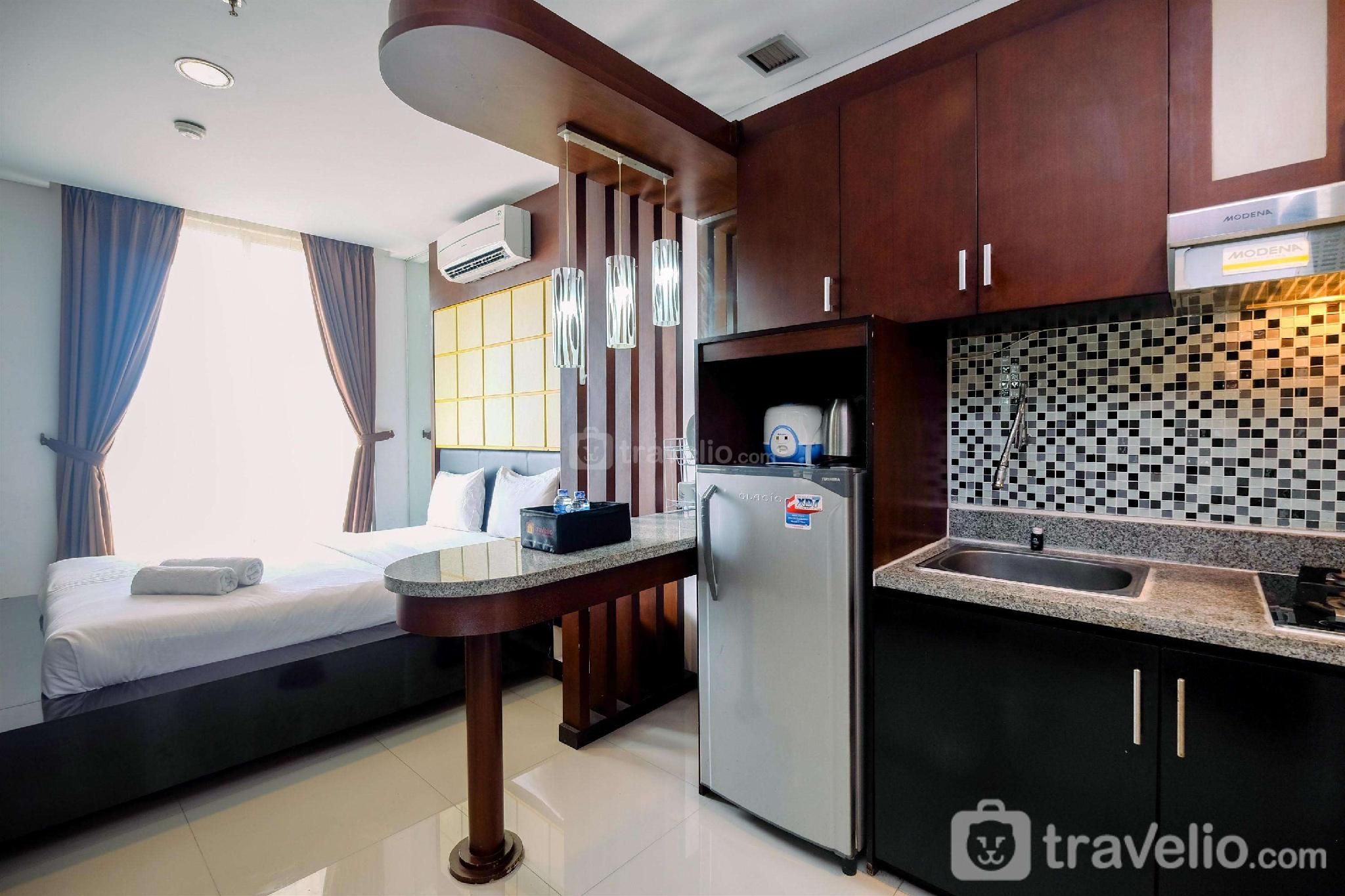 Comfort Studio at Mangga Dua Residence By Travelio