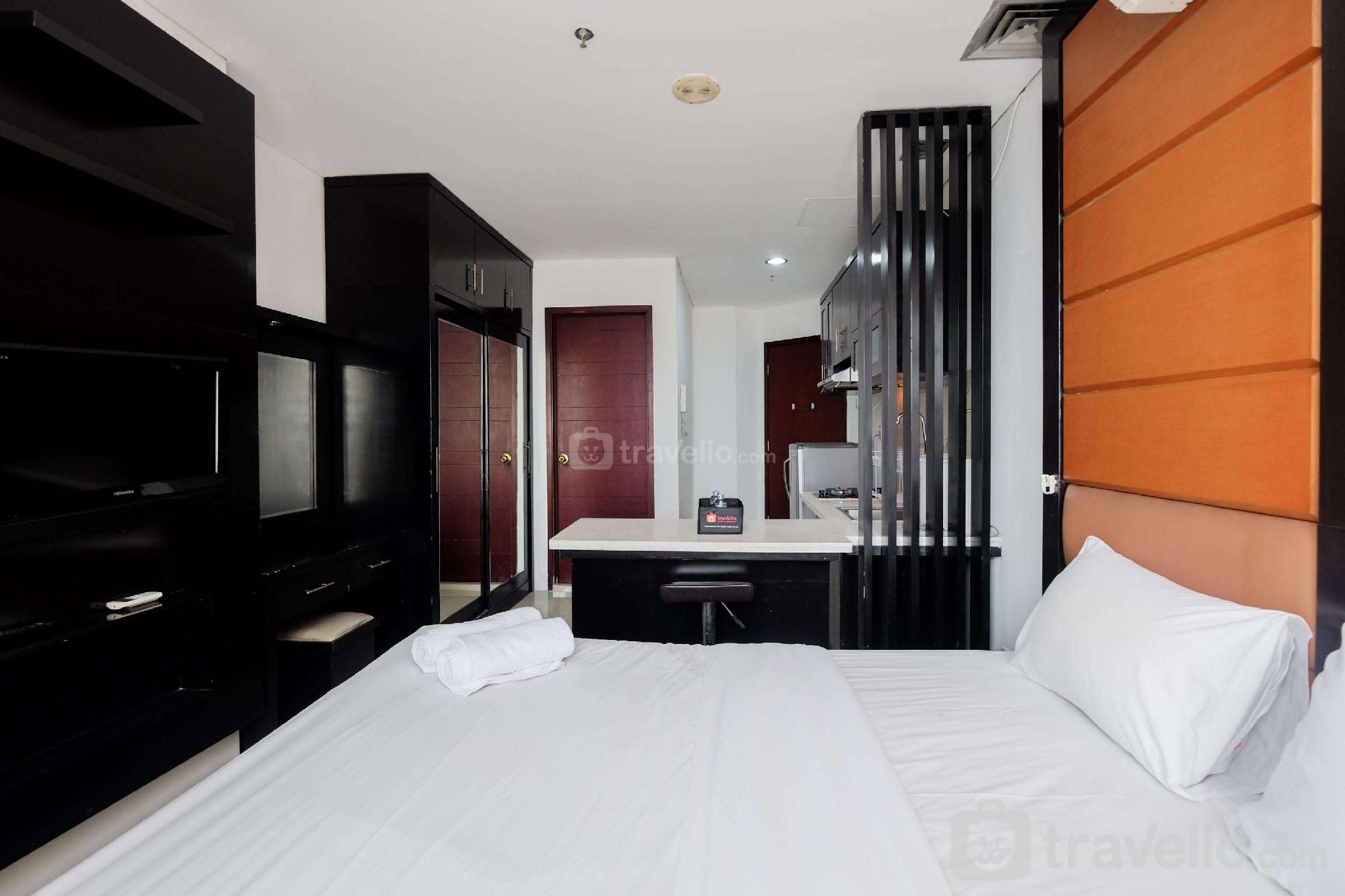 Cozy Tidy Studio Mangga Dua Residence By Travelio