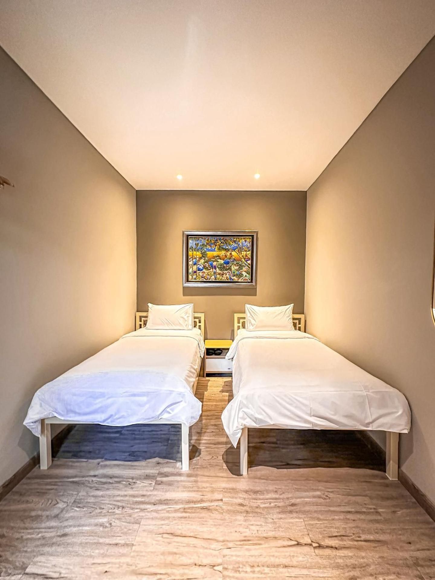 Standard Double Room with Shared Bathroom