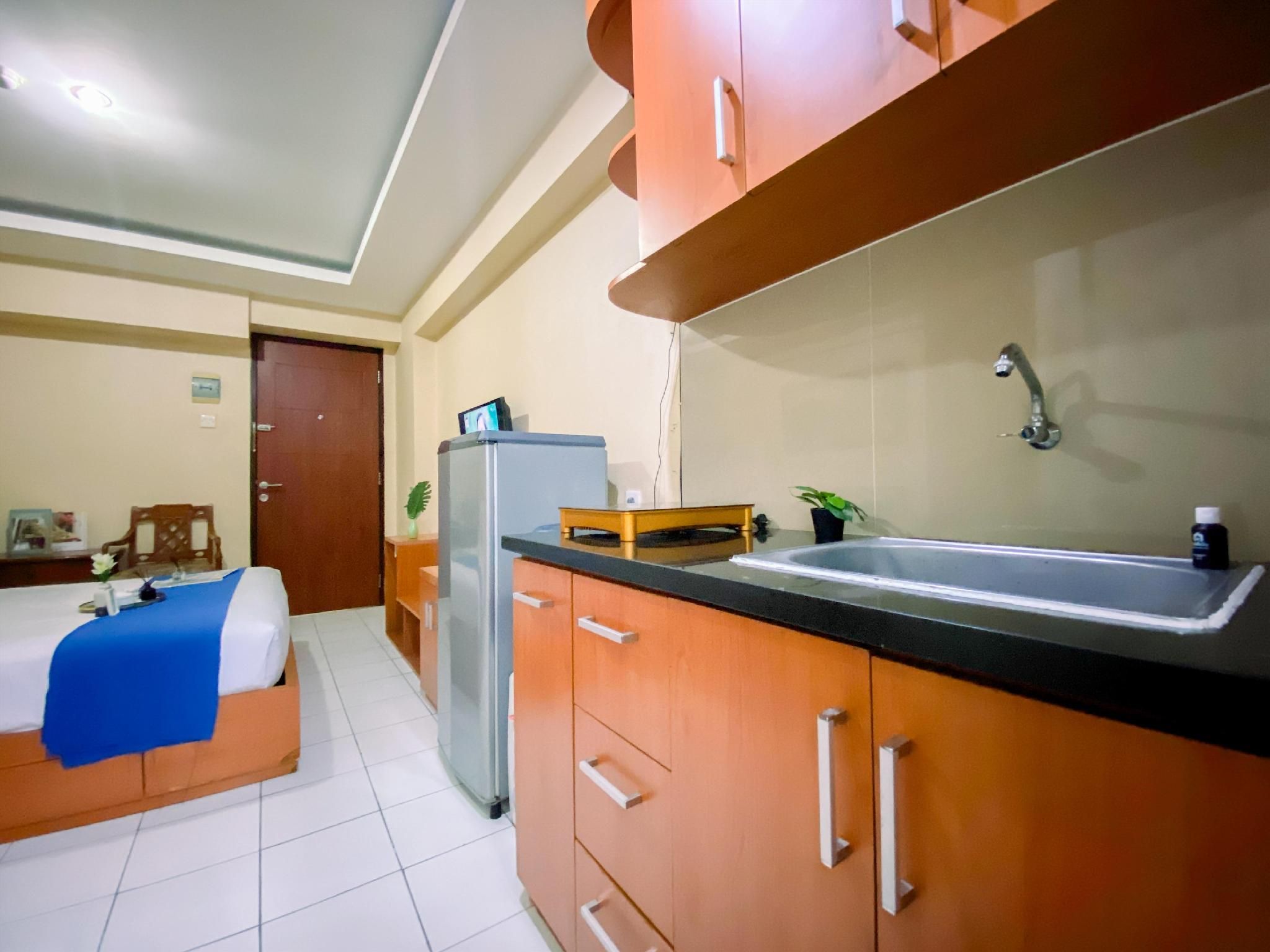 BestDeal Compact Studio Kebagusan City By Travelio
