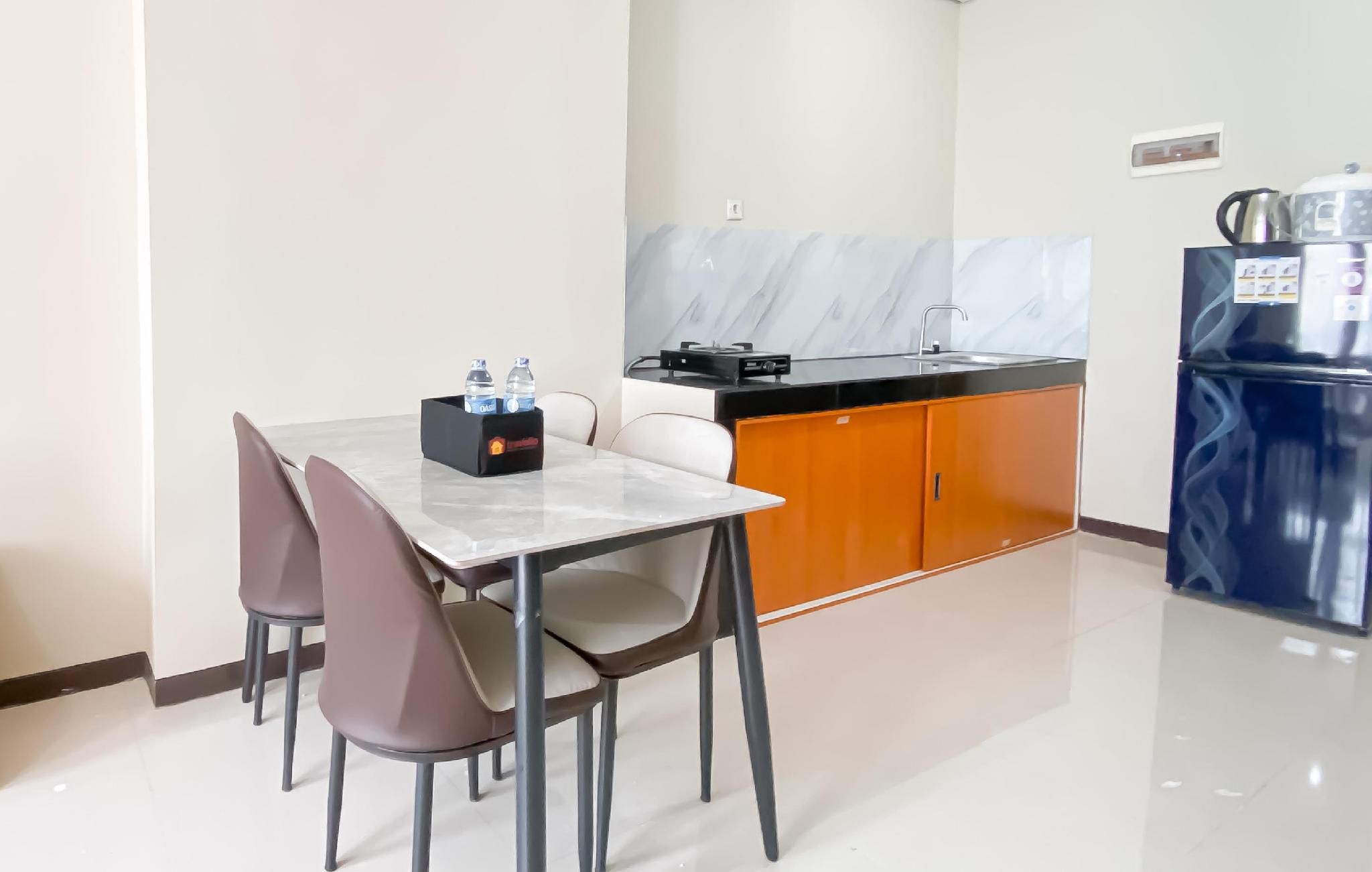 New Furnished 2BR Nifarro Park By Travelio