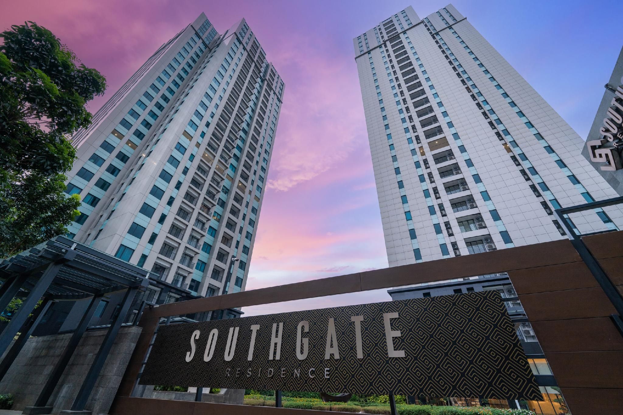 Southgate Residence by Emily in Town