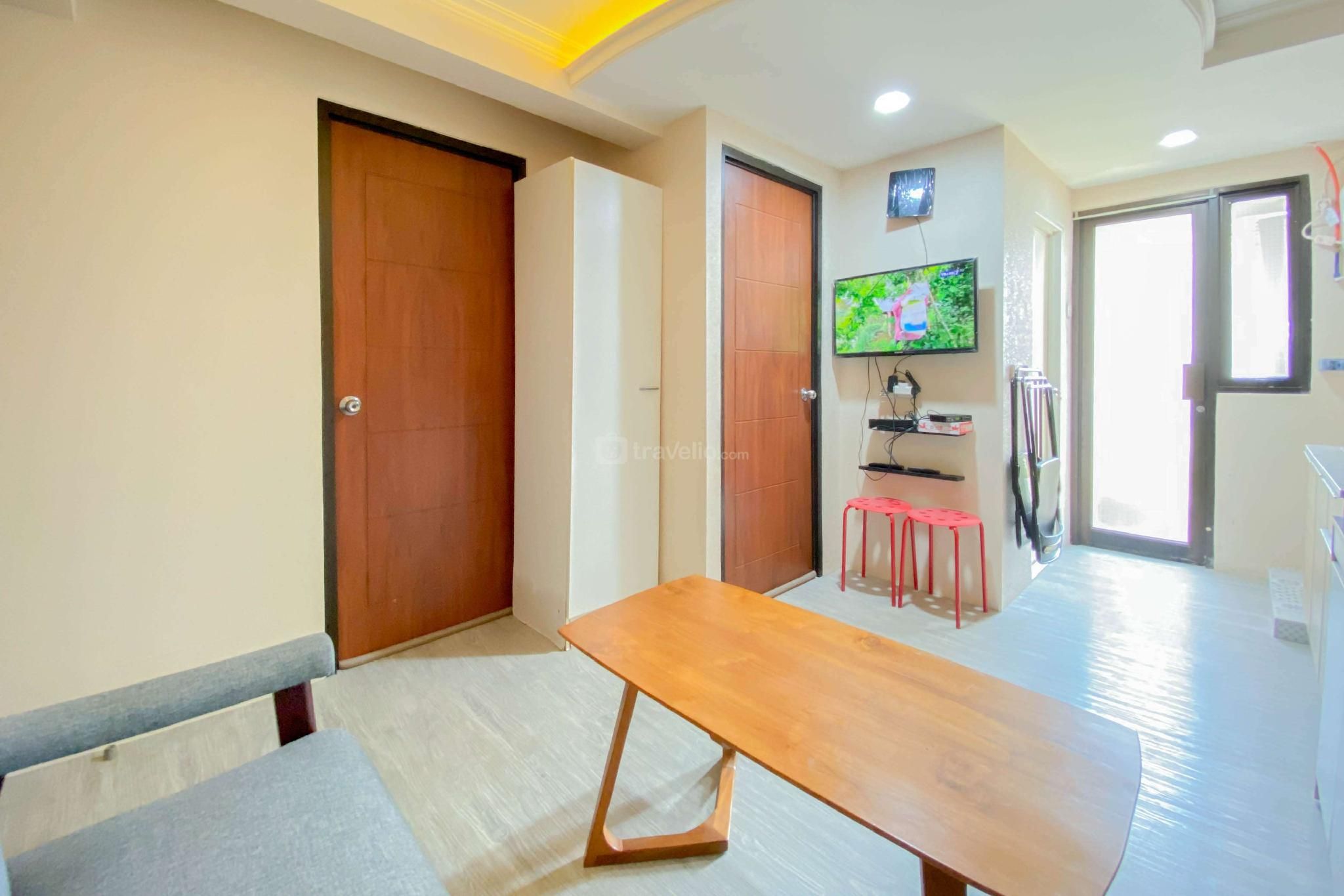 Modern and Homey 1BR at Kebagusan City By Travelio