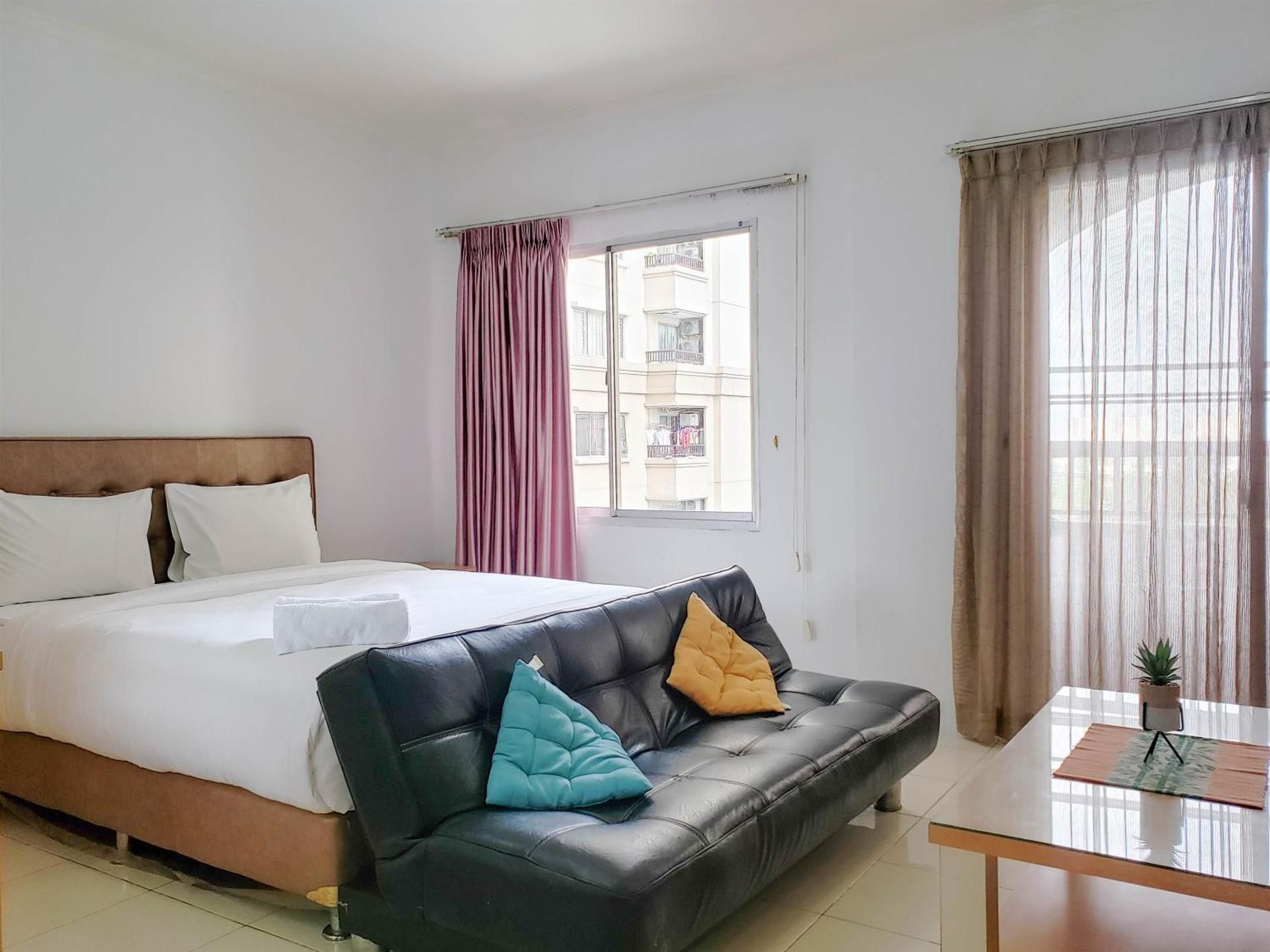 Studio Apartment