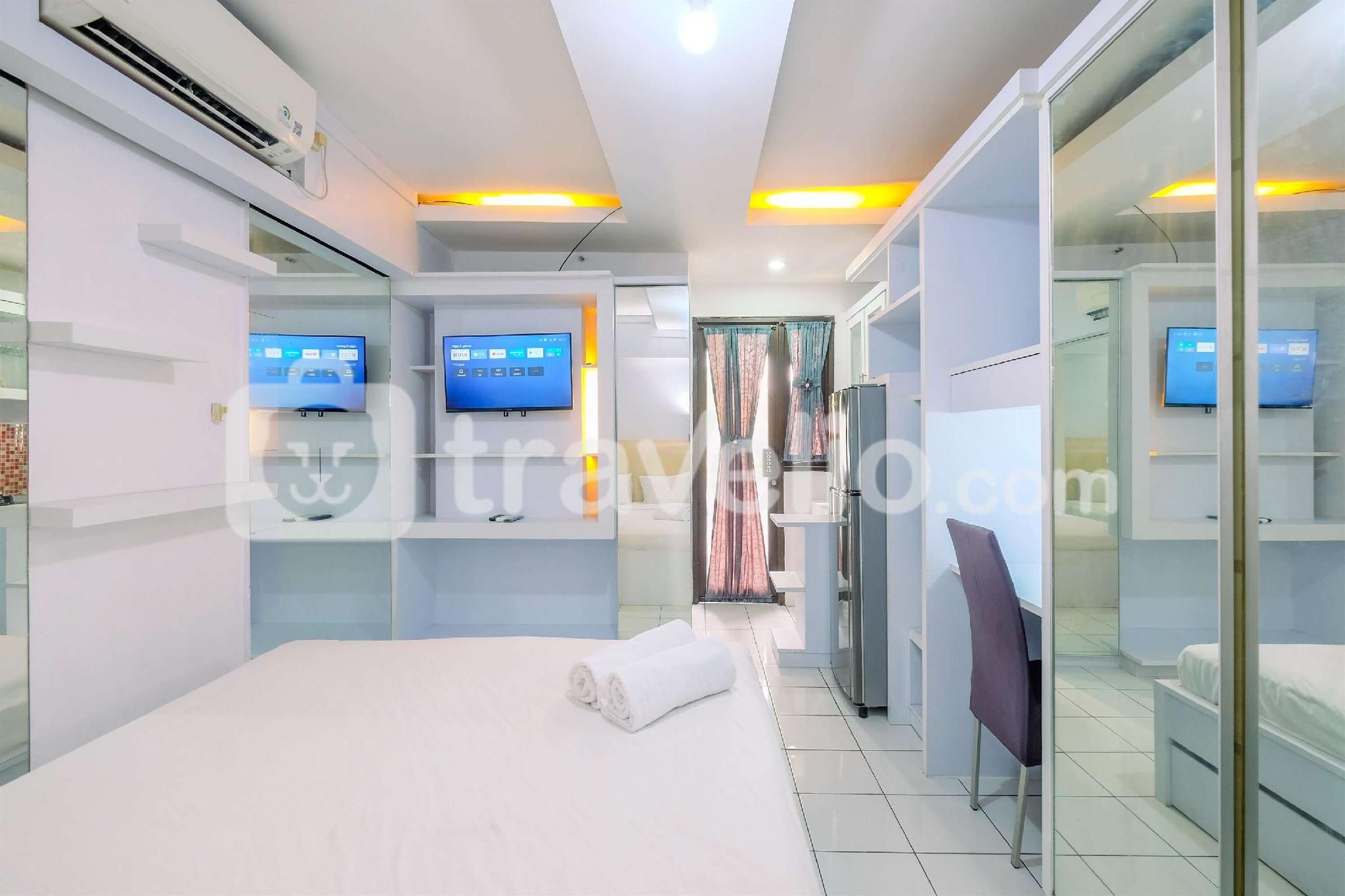 Homey Good Studio at Kebagusan City By Travelio