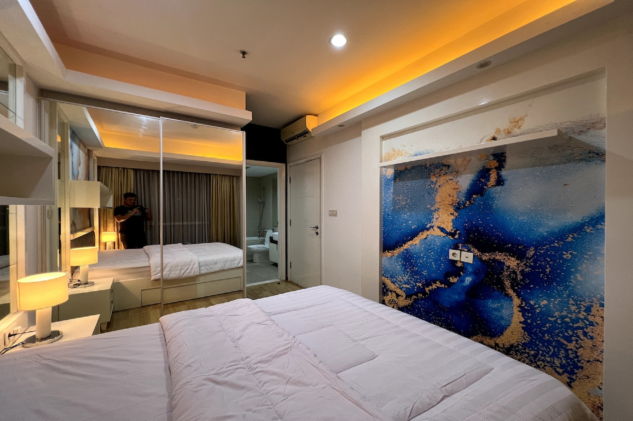 2 Bedroom Deluxe Apartment