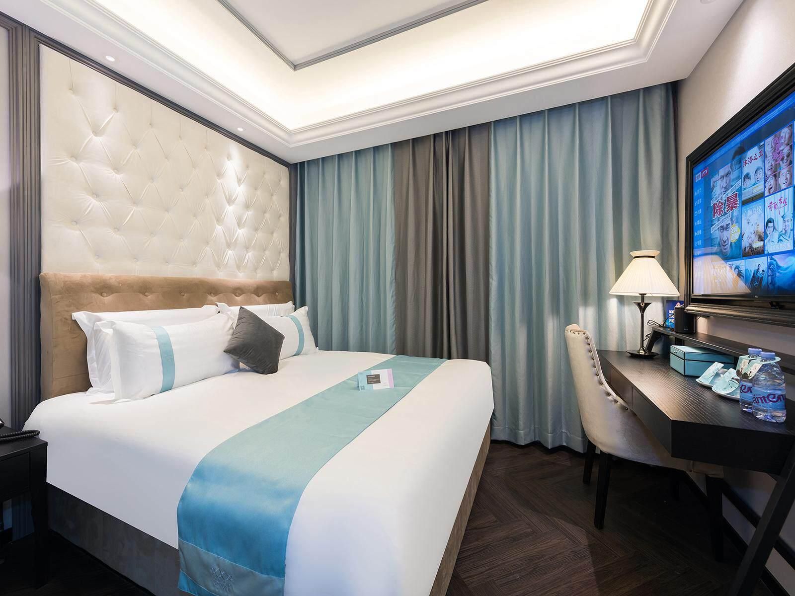 Xana - Deluxe Bed Room