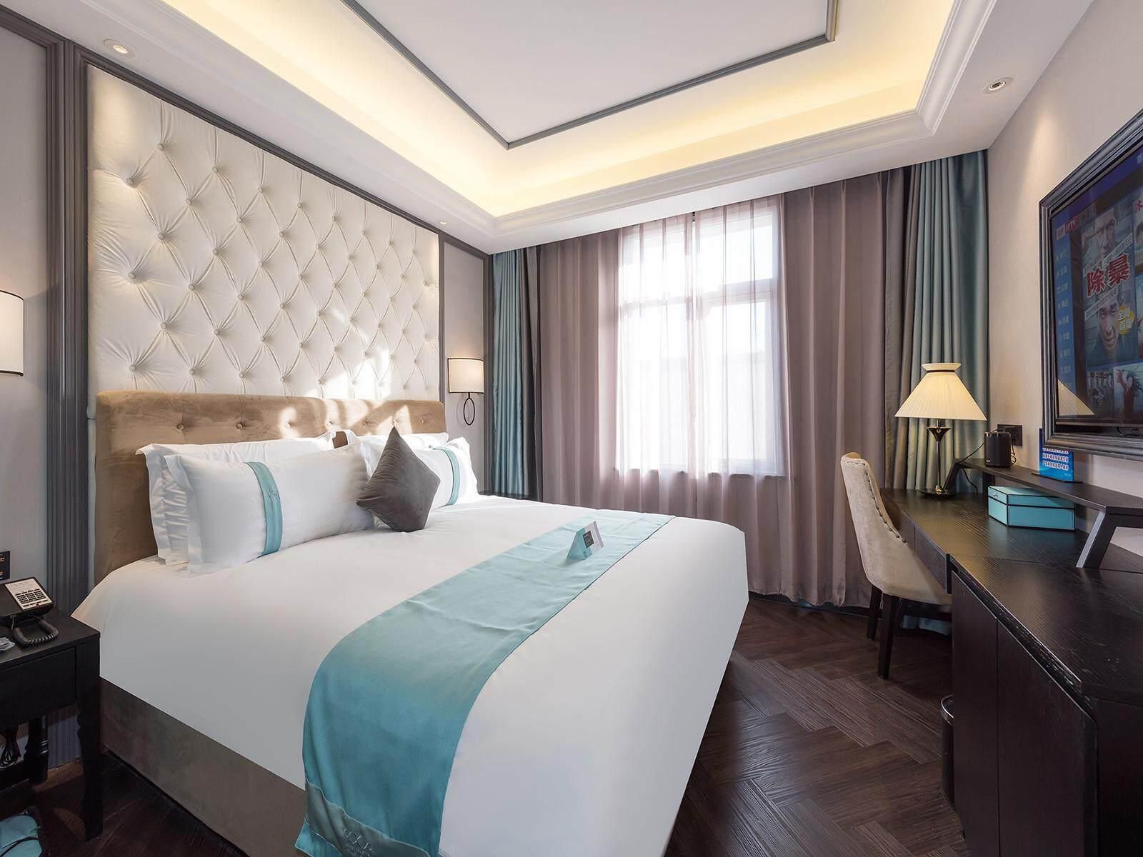 Xana - Business Bed Room