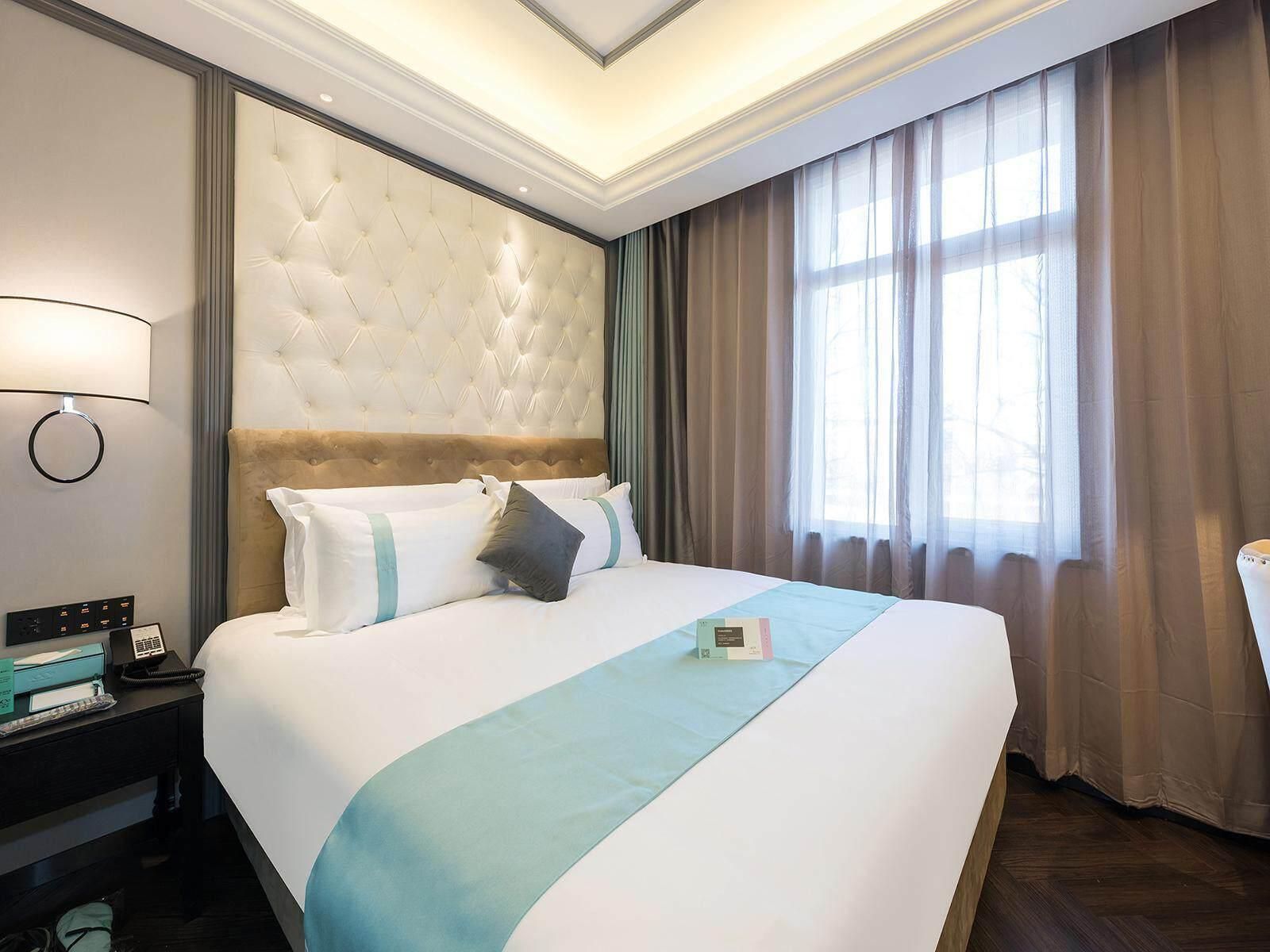 Xana - Deluxe Bed Room