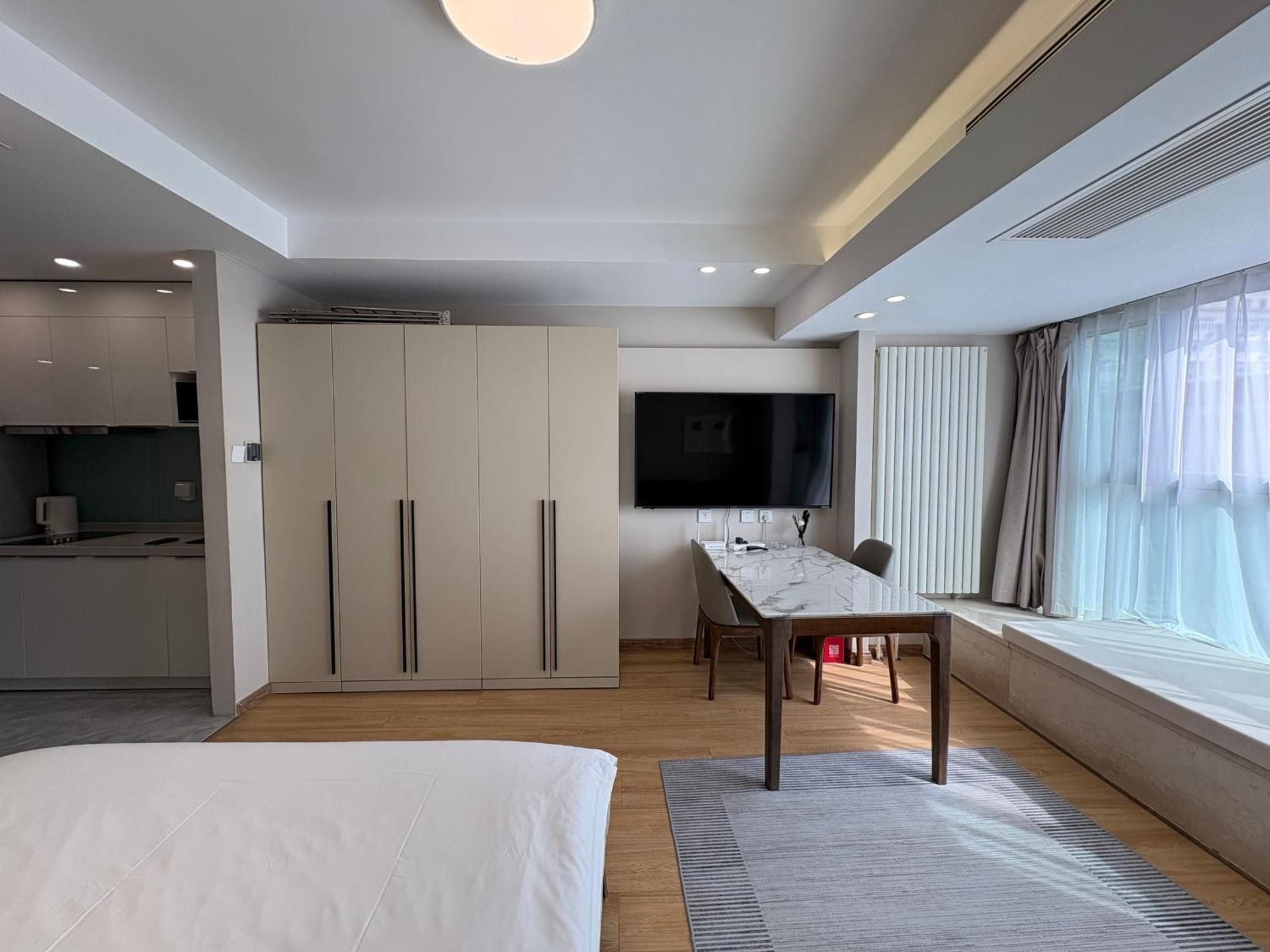 Studio Apartment