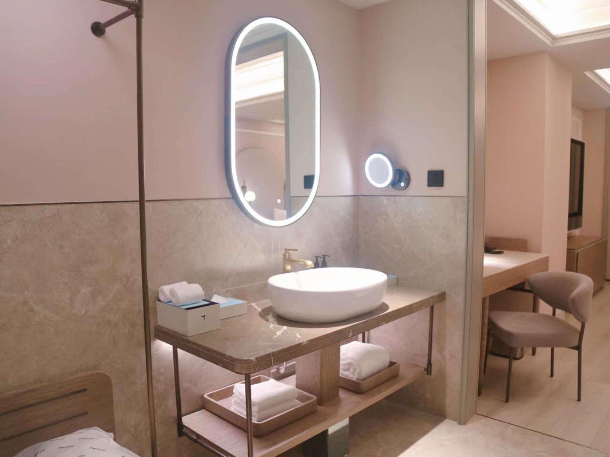 Deluxe Room with One Double Bed