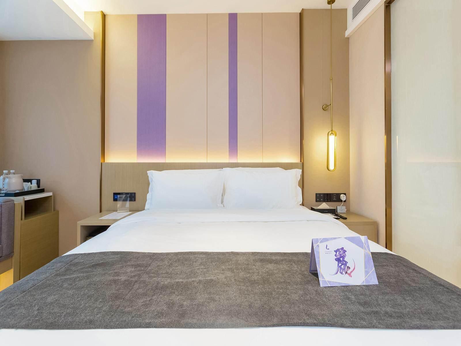Smart Relaxing Queen Room