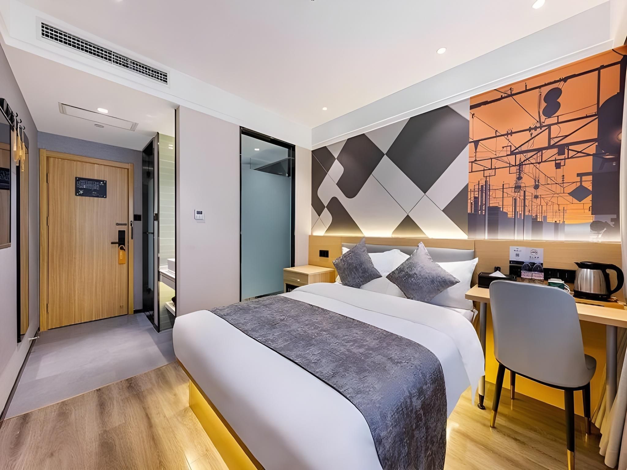 Business King Room