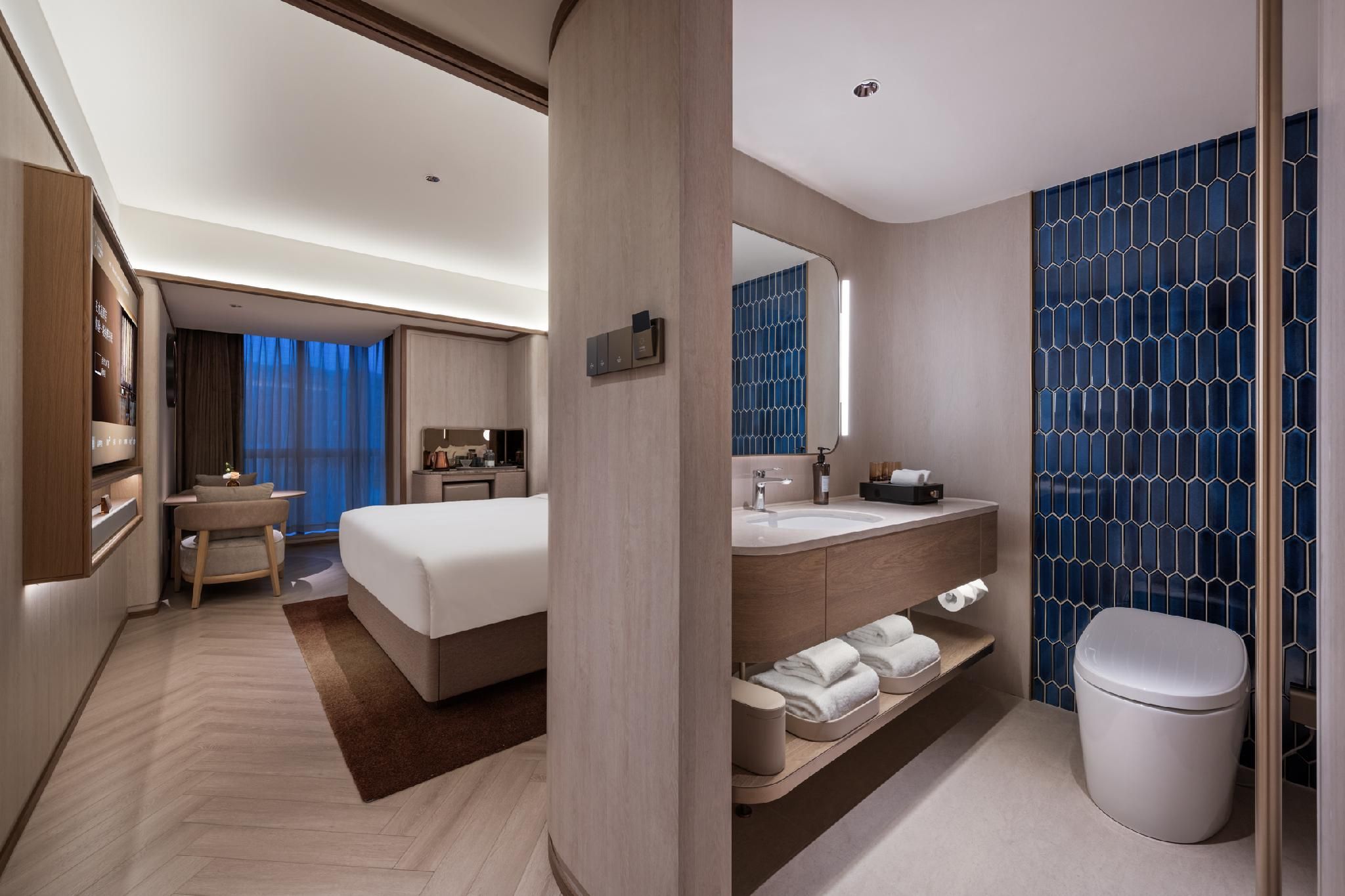 Superior Room Queen