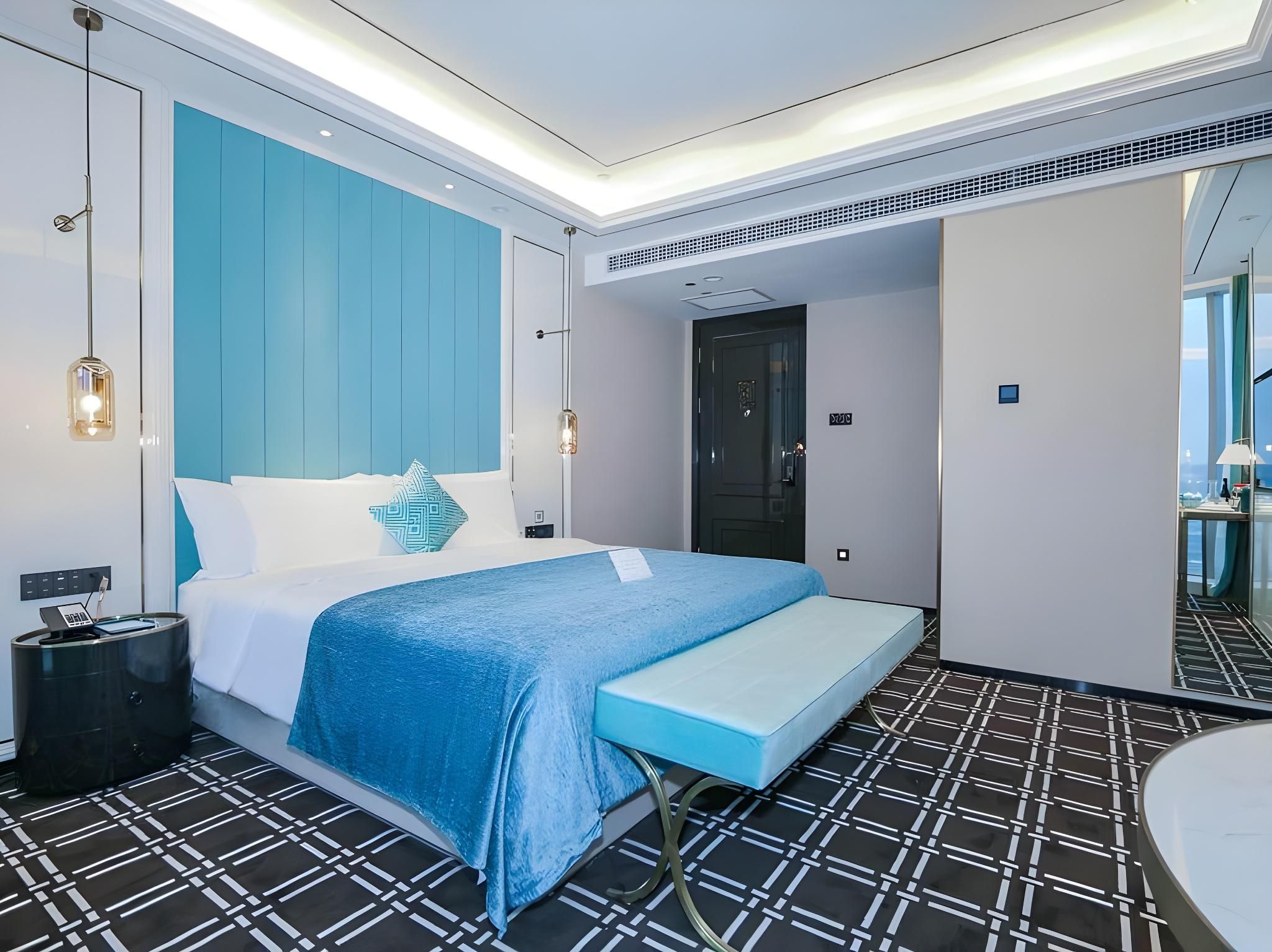 WH - Deluxe Room Twin