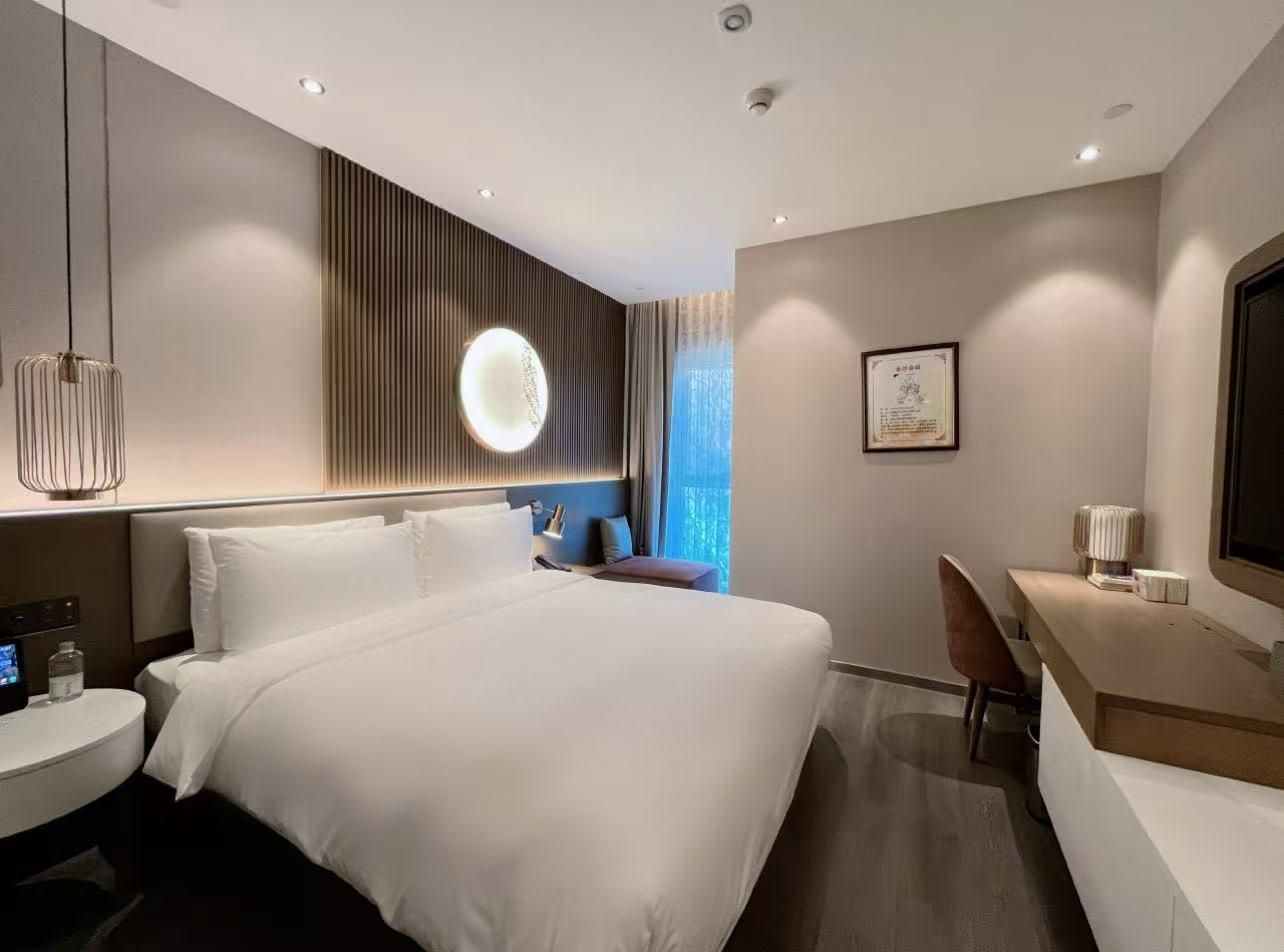Superior Room Queen
