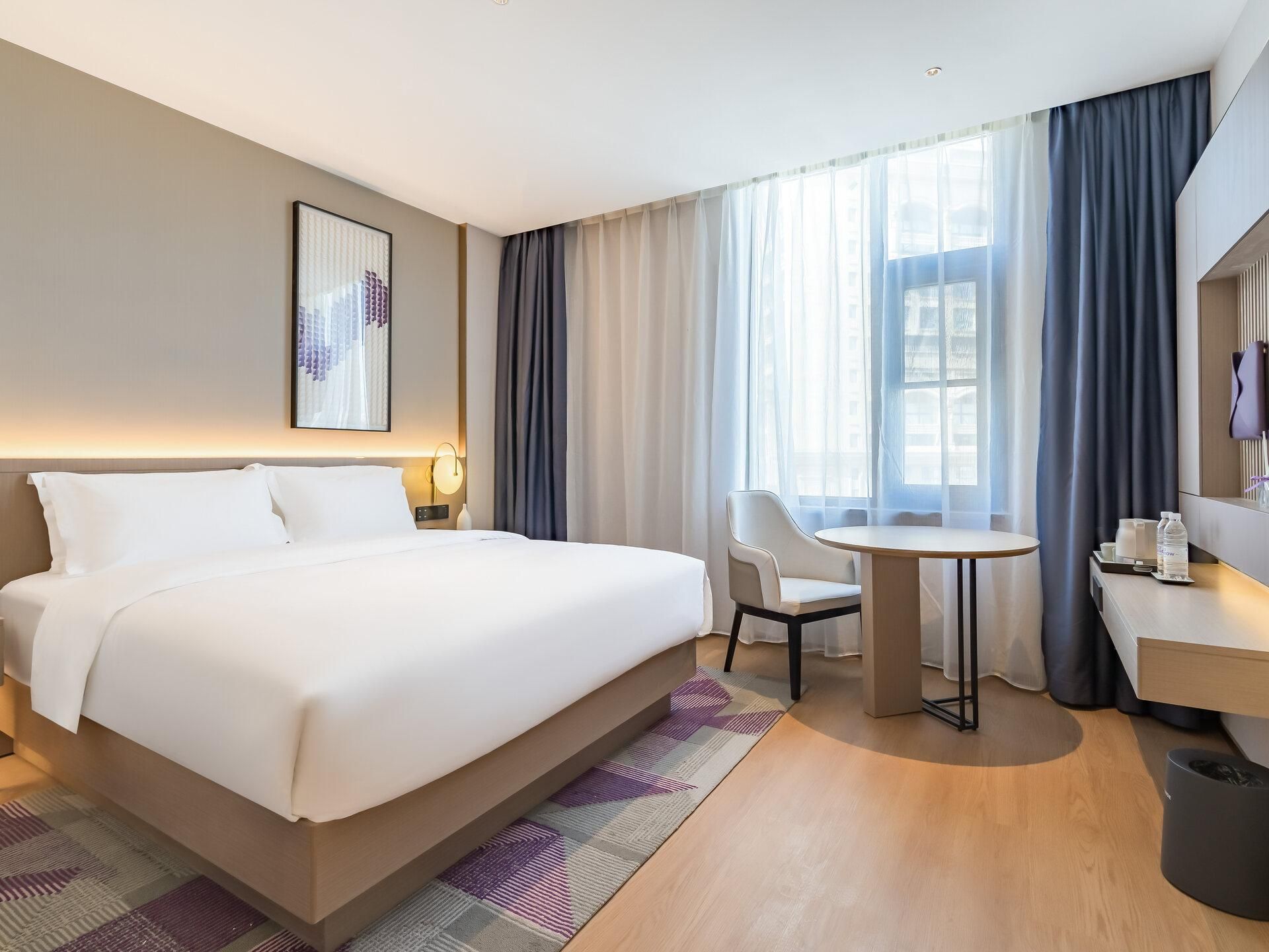 Deluxe Queen Room