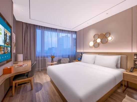 Huazhu - Yueruo Liujin Bed Room