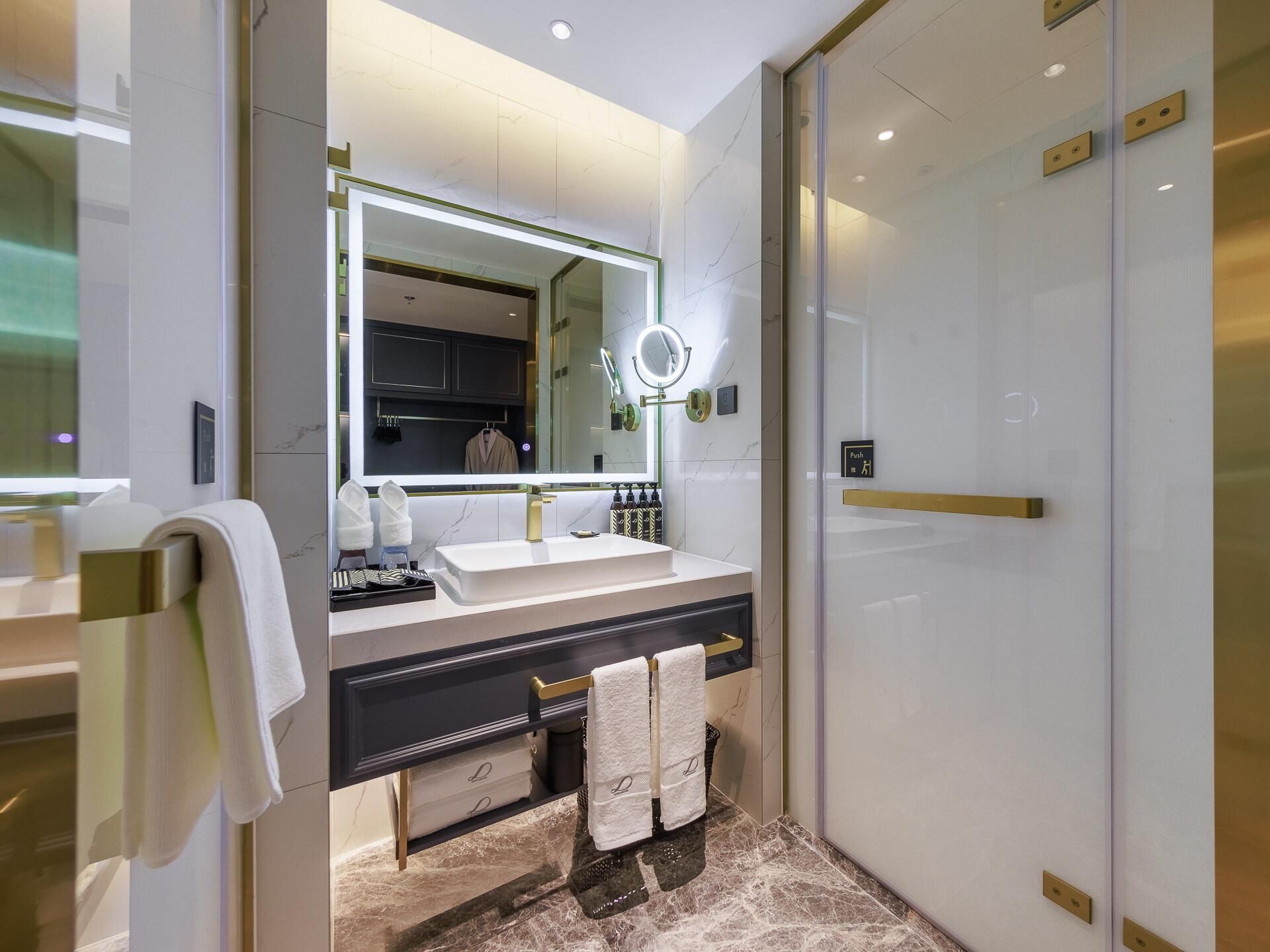 WH - Superior Visual 1 Bed Room