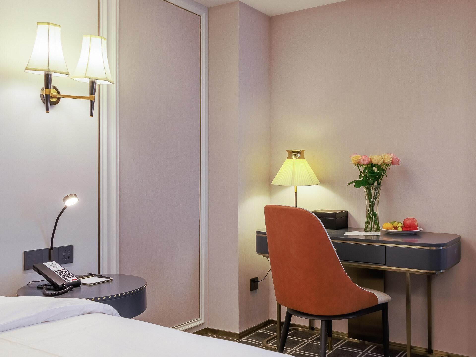 WH - Godness Romantic Bed Room