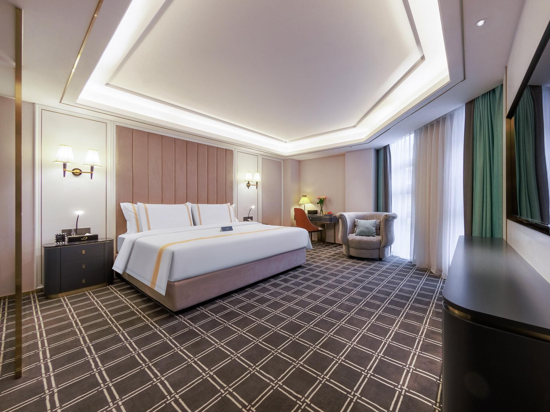 Xana - Bed Room With View