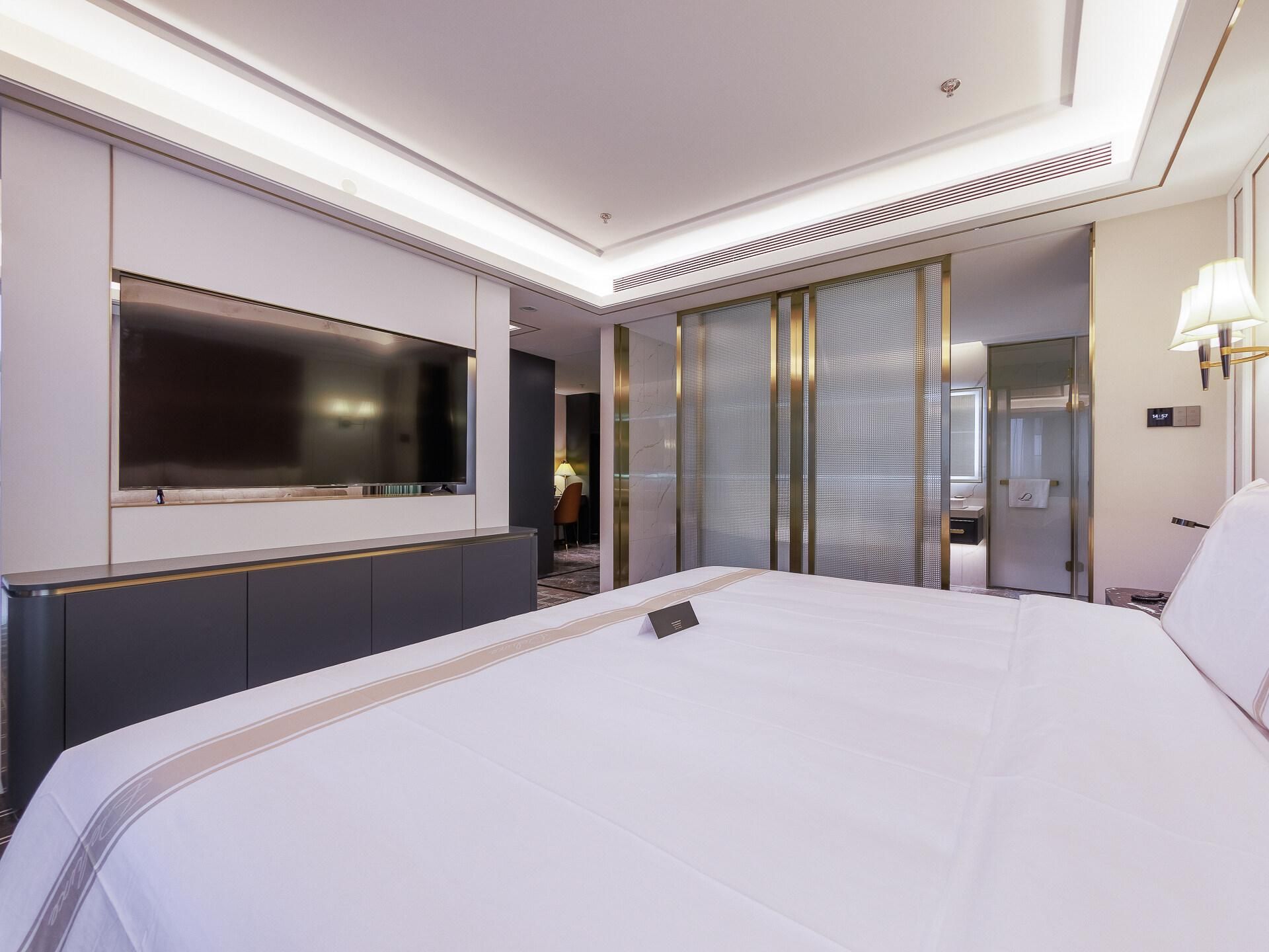 Xana - Deluxe Bed Room
