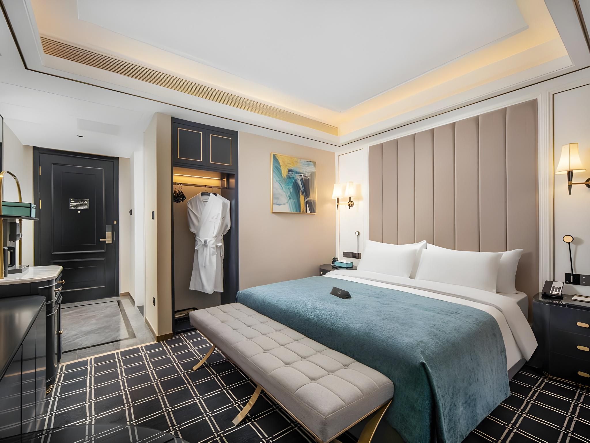 James Joyce - Feifan Bed Room