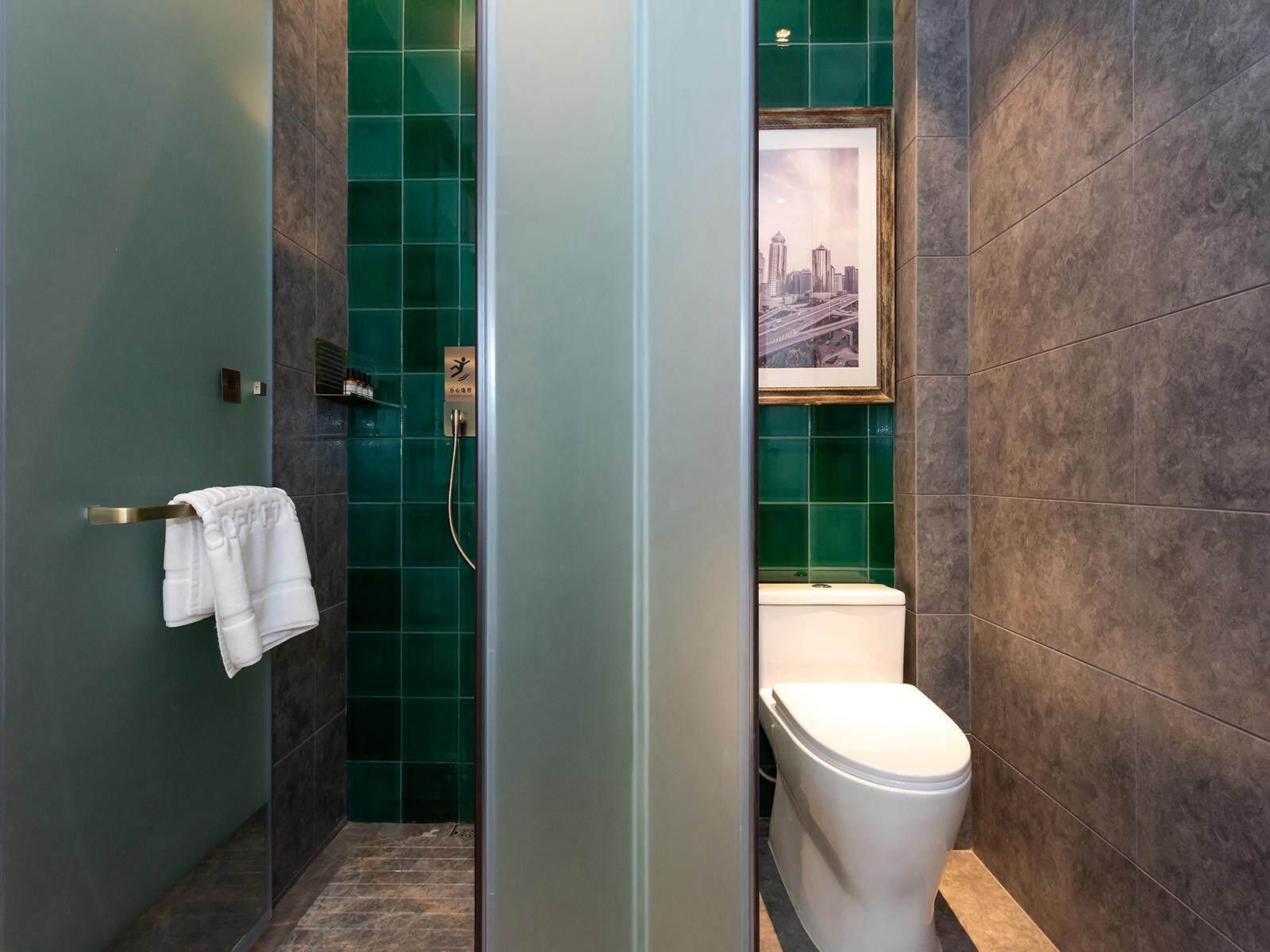 James Joyce - Chunxiang Lifestyle Room