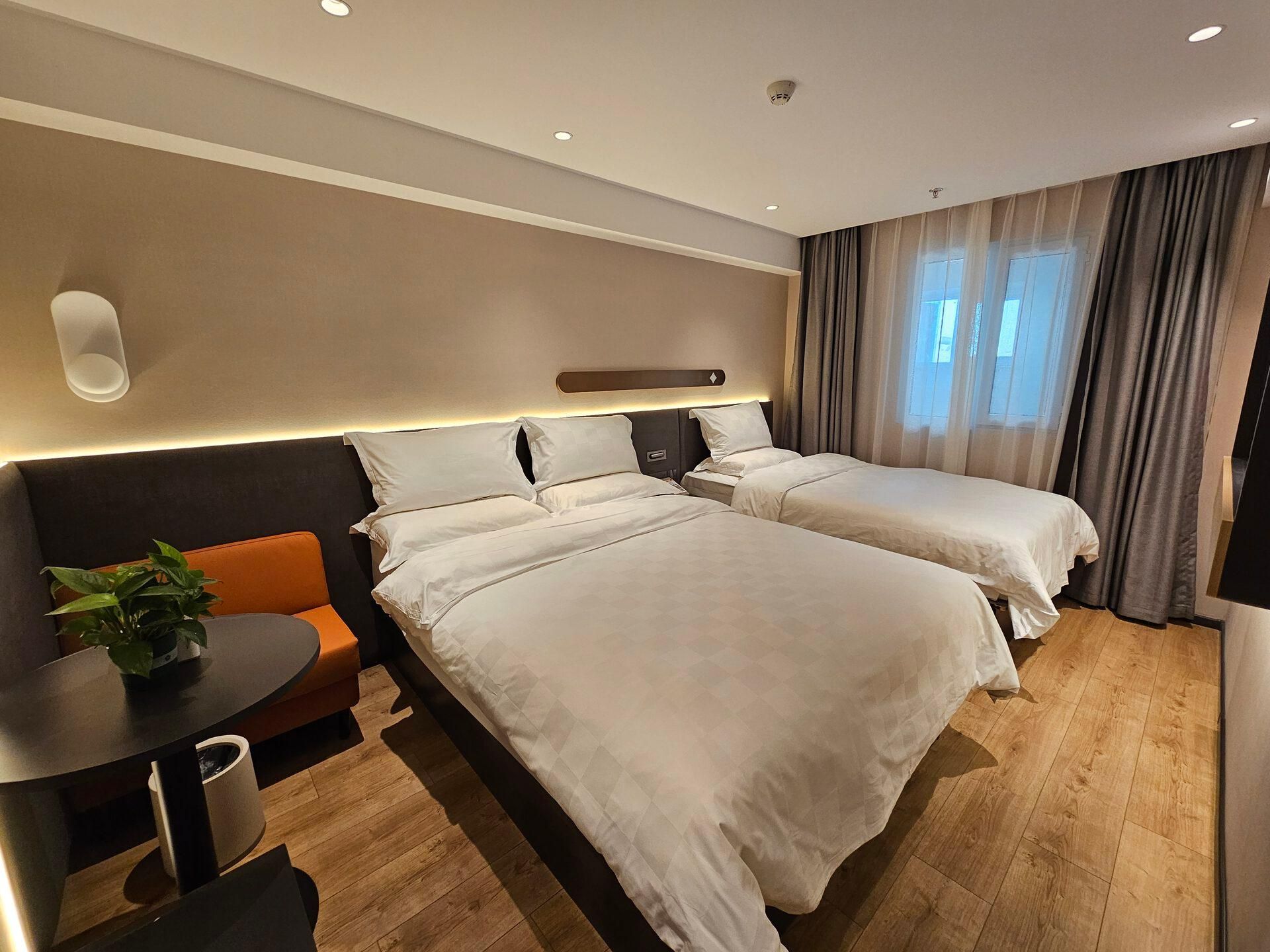 WH - Xingxuan Superior Family Room