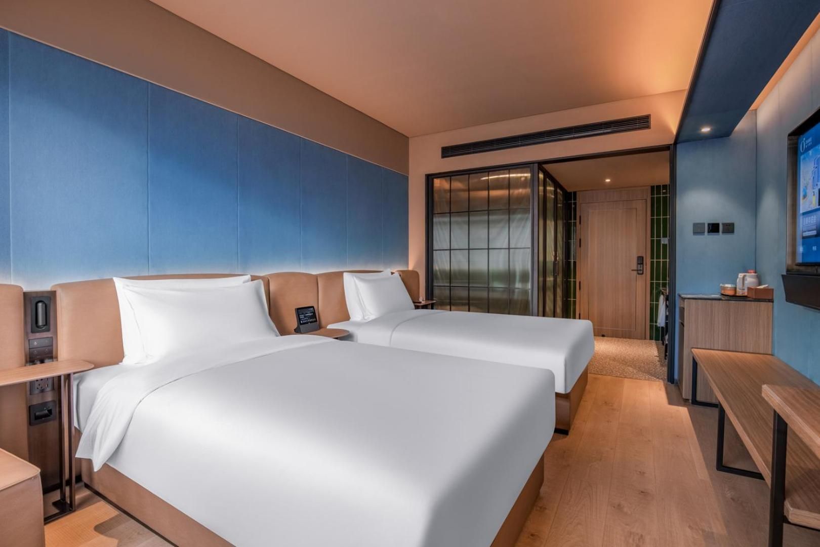 Sunshine Twin Room