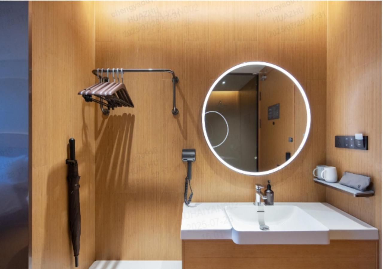 Double or Twin Room with Shower