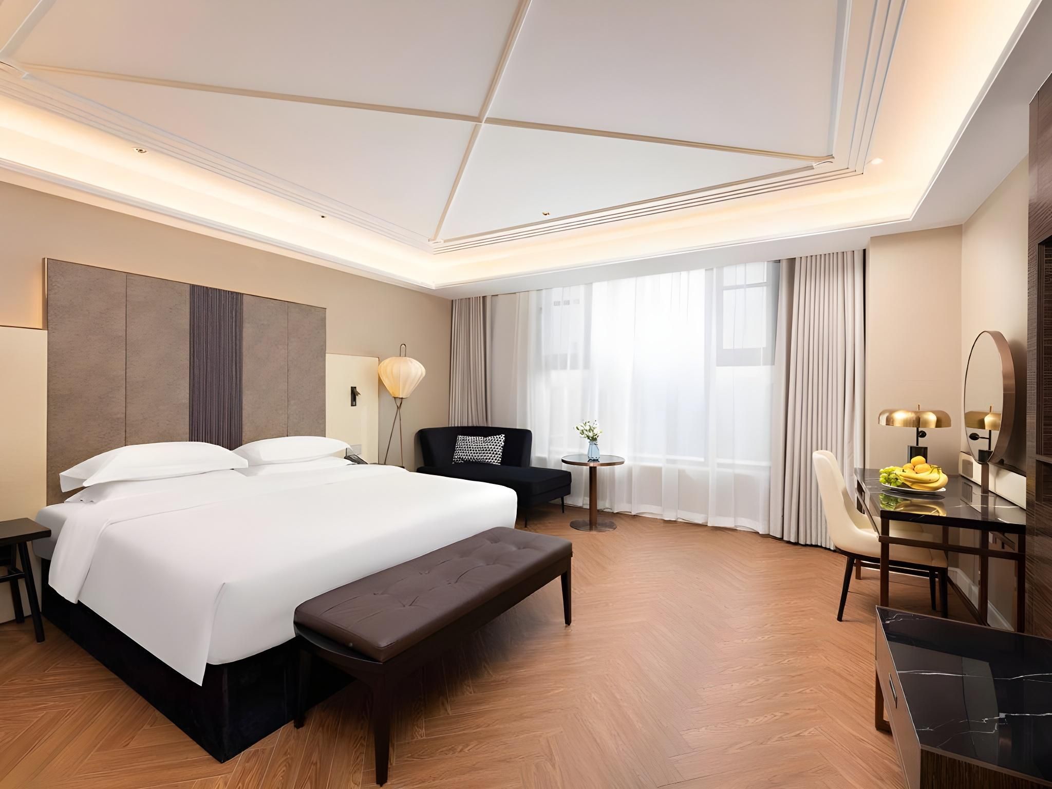 James Joyce - Chunxiang Bed Room