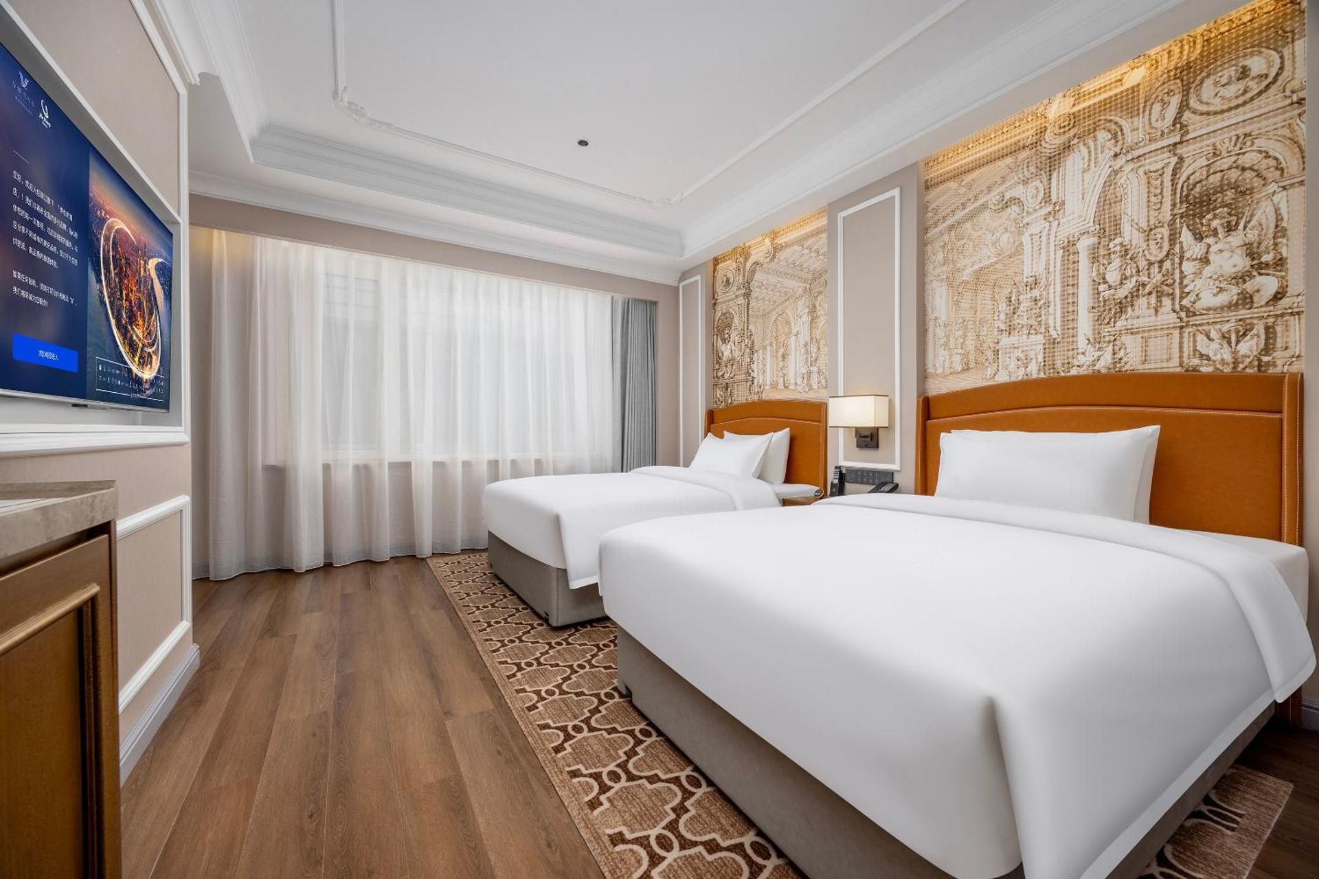 Deluxe Double Room (2 Adults + 1 Child)