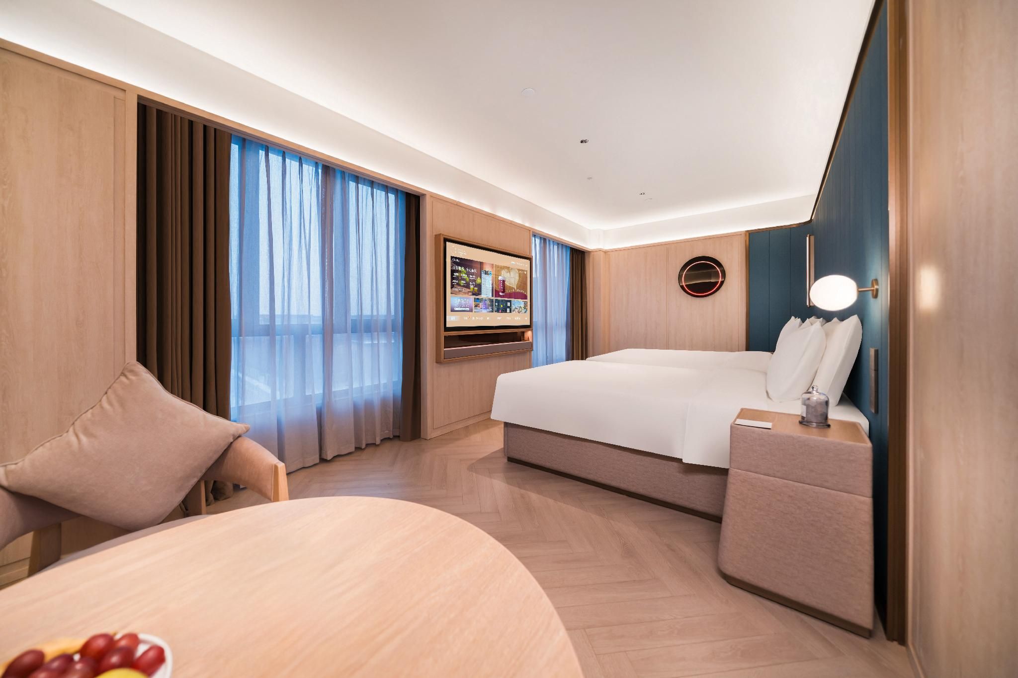 Huazhu - Deluxe Bonding Room